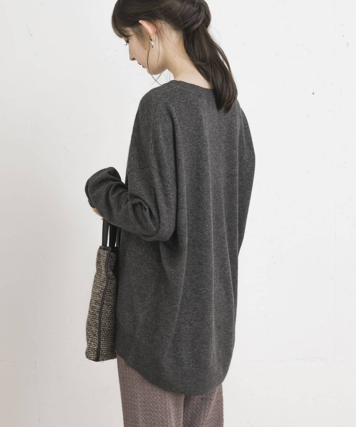 アンゴラ混ワイドプルオーバー CHARCOAL FREE