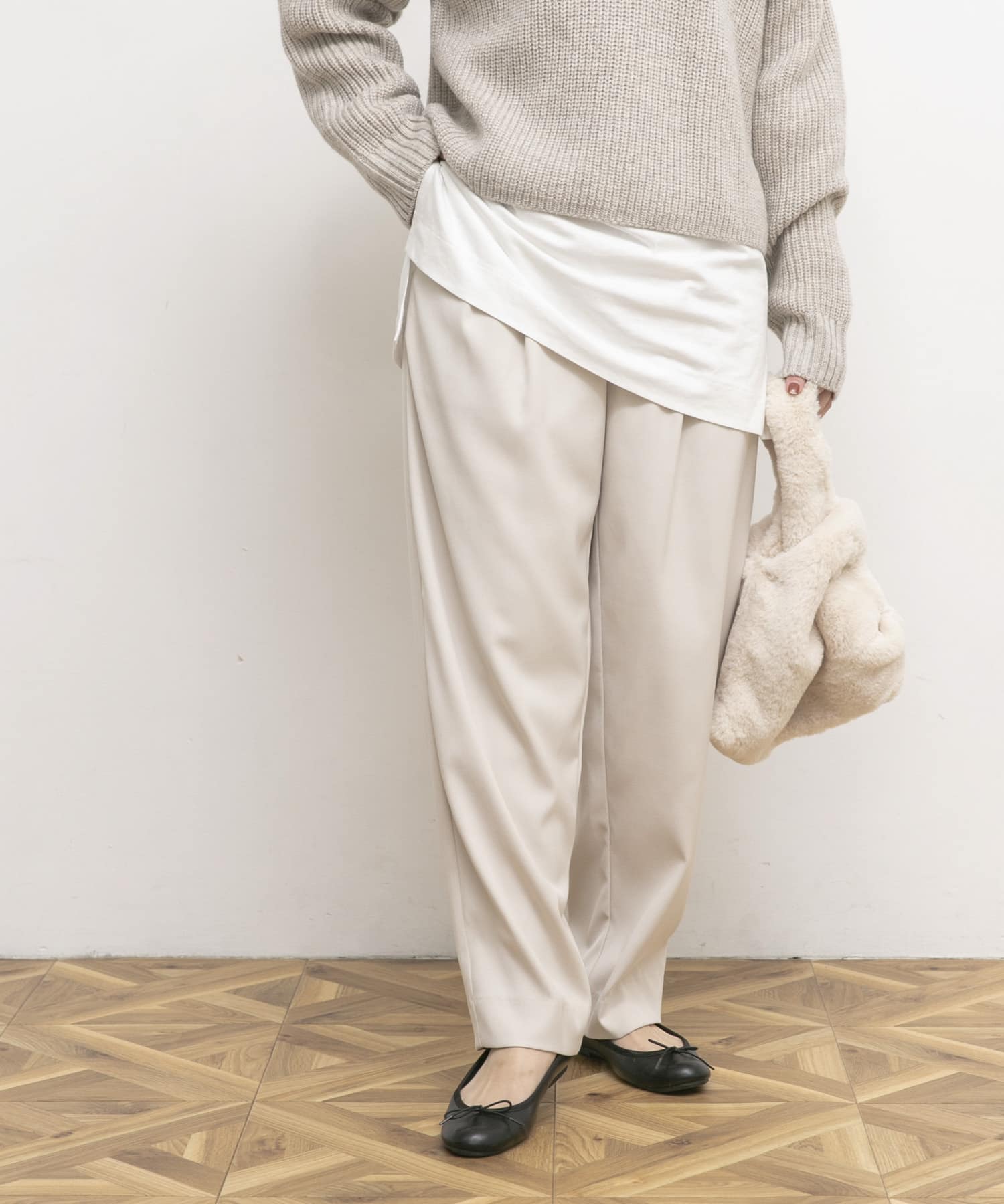 34サイズ/低身長向けも展開』デザインタックコクーンパンツ(34 ECRU