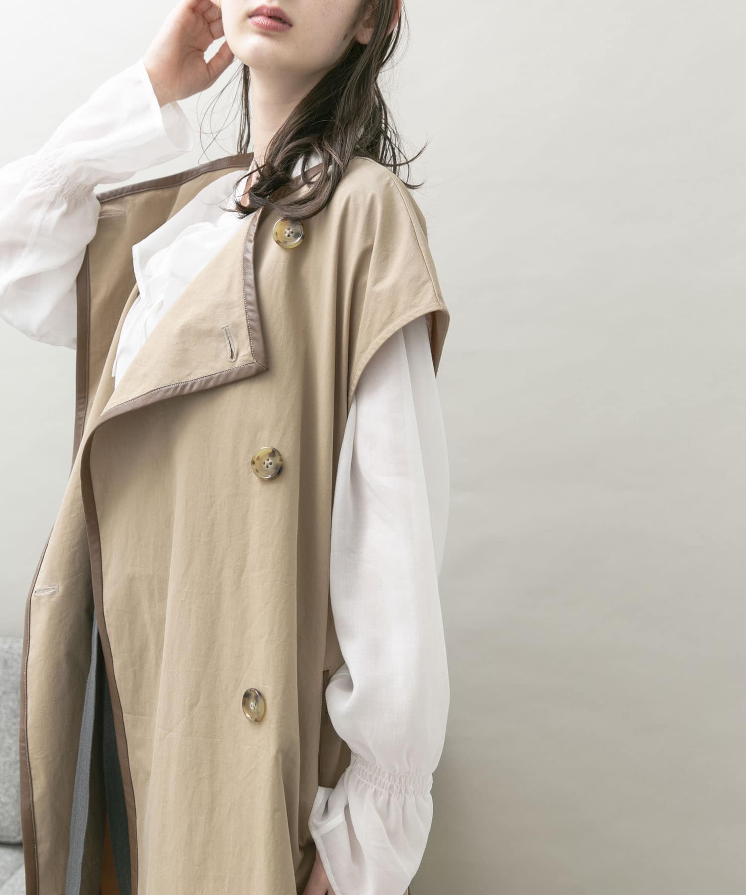 ドレスドアンドレスド　ロングトレンチコート　ナイロン　リップストップ　ベージュ ドレスドアンドレスド ロングトレンチコート ナイロン リップストップ