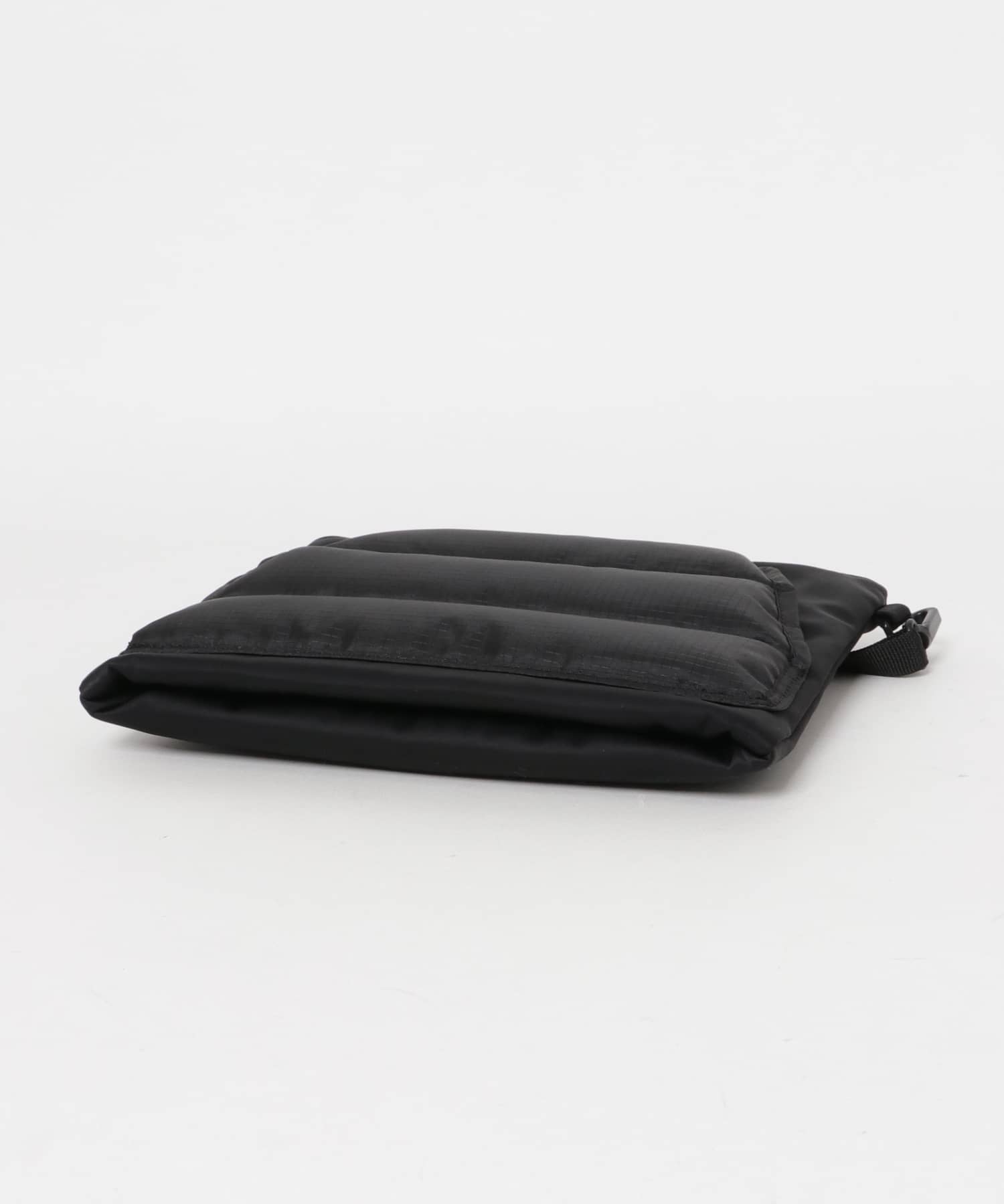 グリーンダウンサコッシュ BLACK one