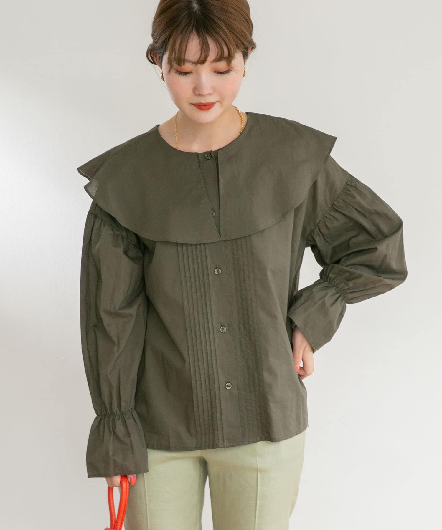 コットンラッフルカラーブラウス KHAKI FREE