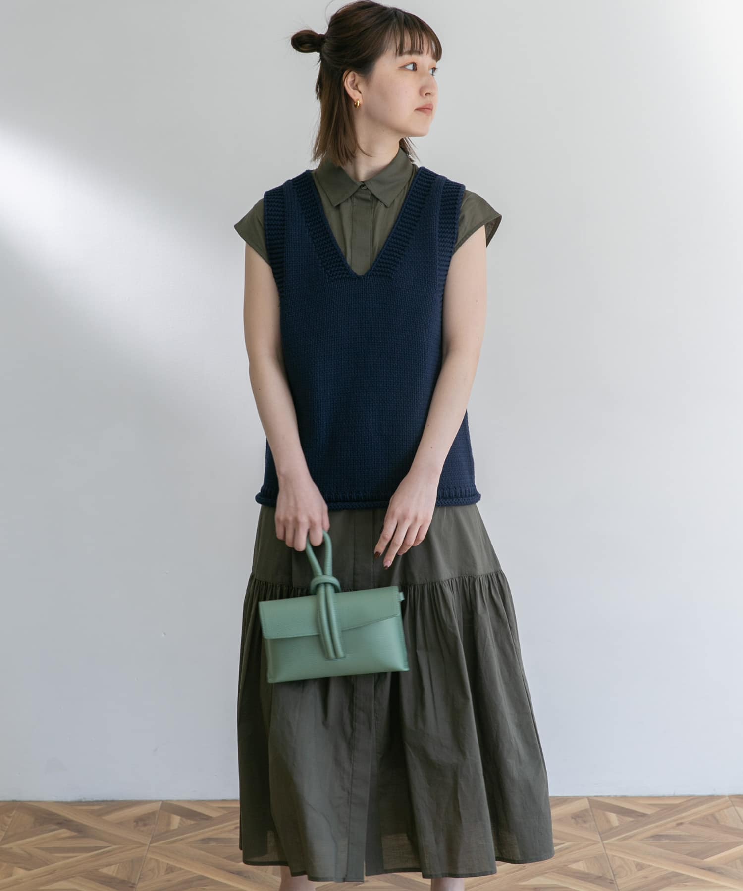 KHAKI