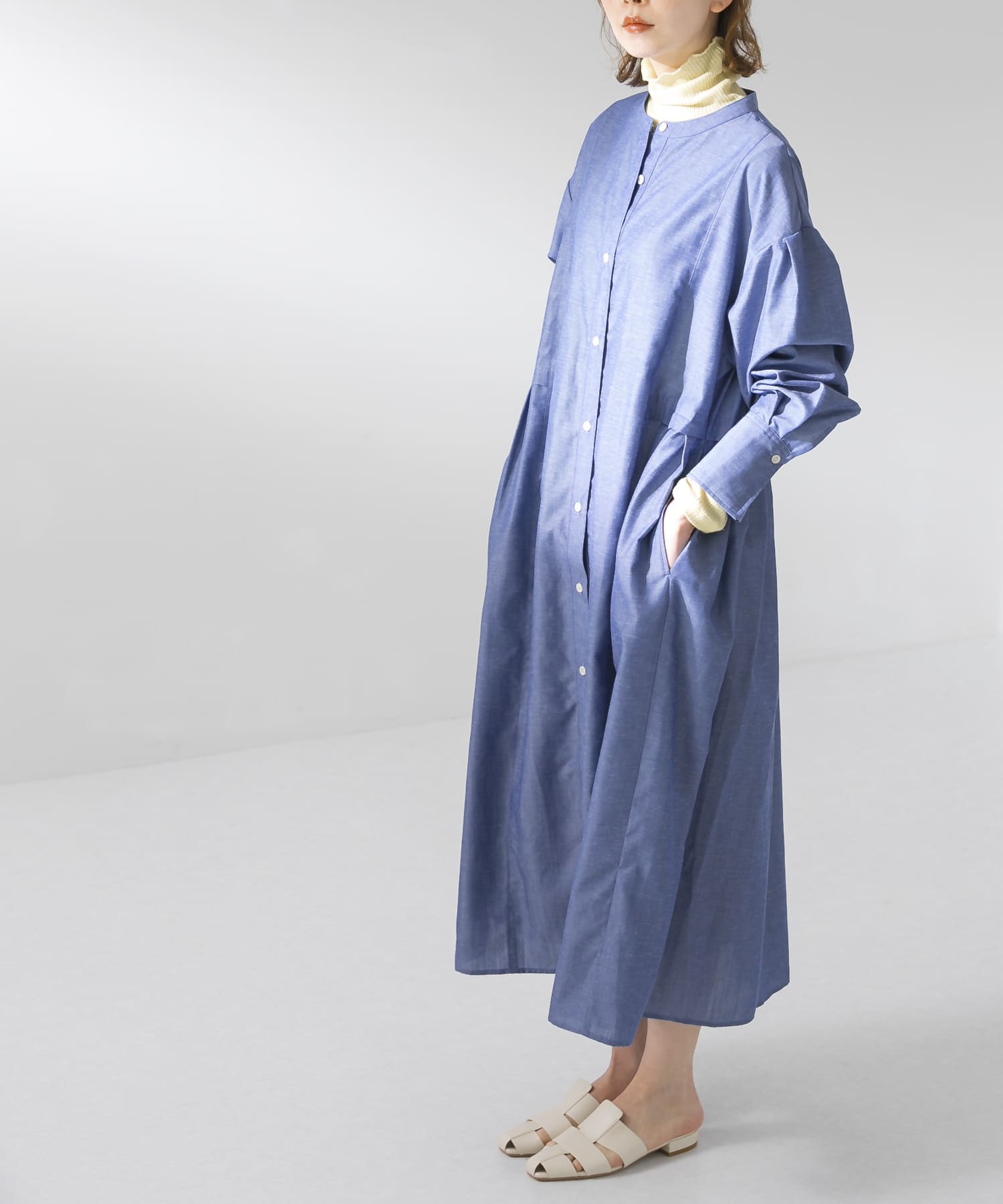 『UR TECH Smart Linen Touch』ウエストタックワンピース CHAMBRAY S