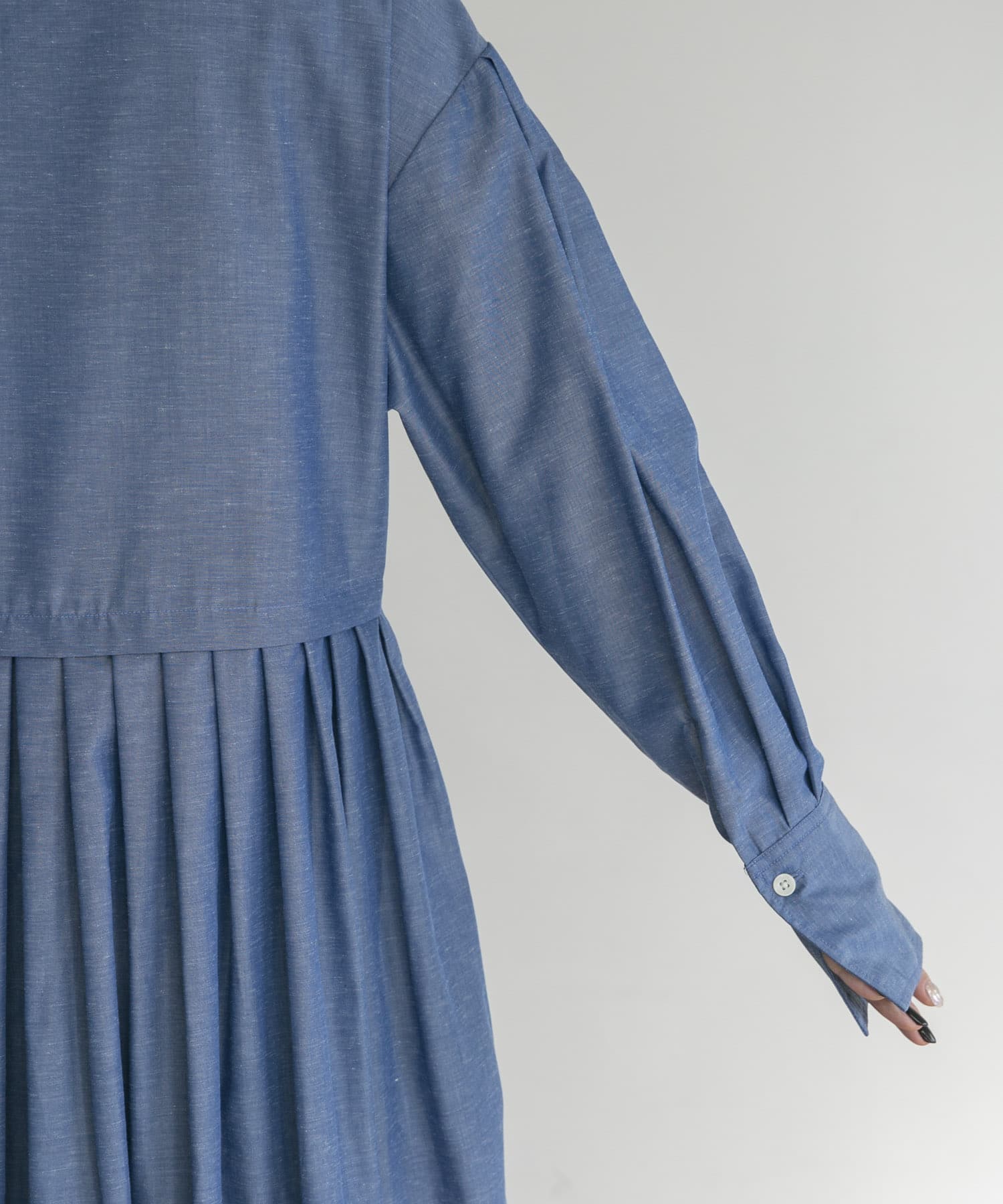 『UR TECH Smart Linen Touch』ウエストタックワンピース CHAMBRAY S