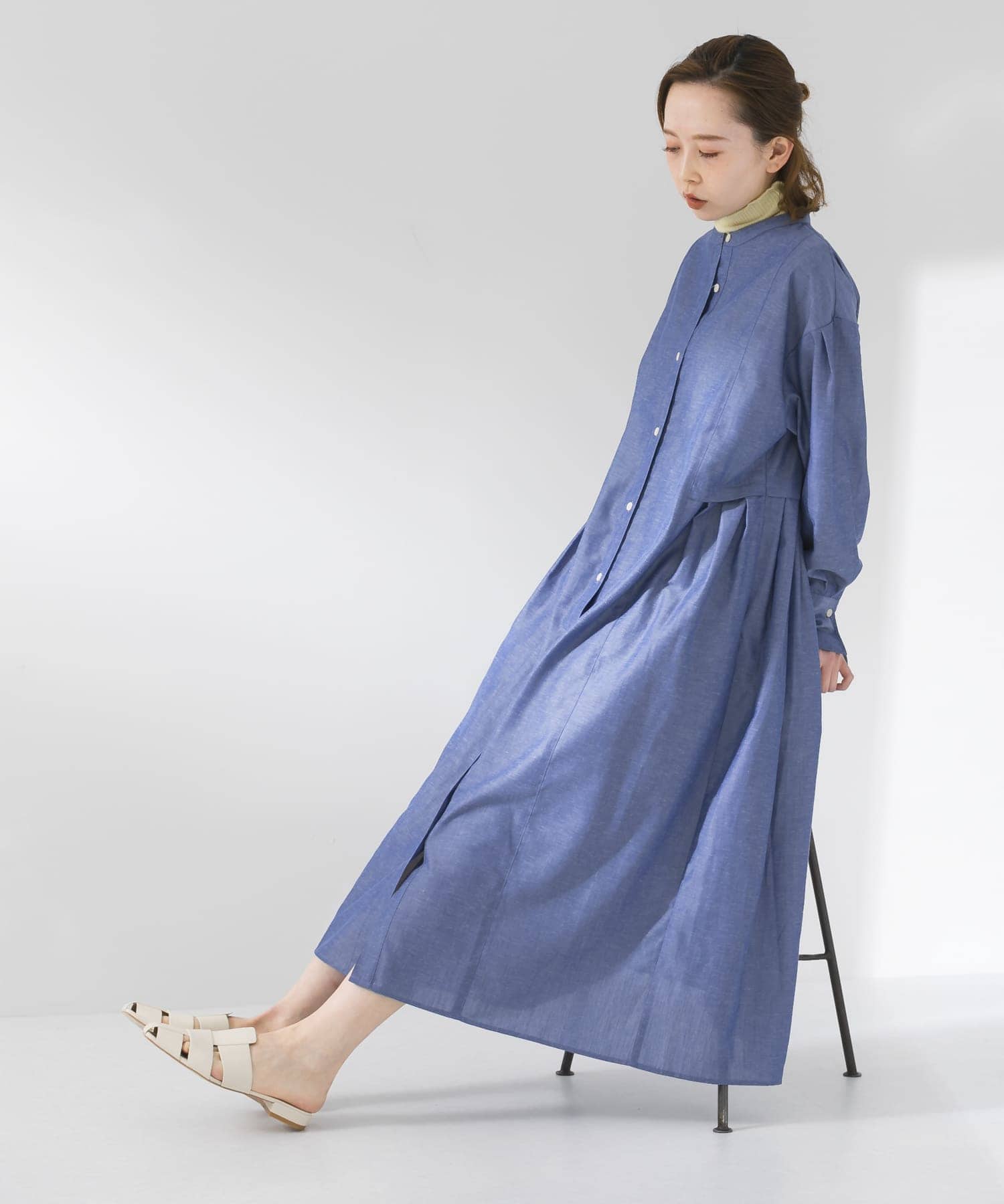 『UR TECH Smart Linen Touch』ウエストタックワンピース CHAMBRAY S