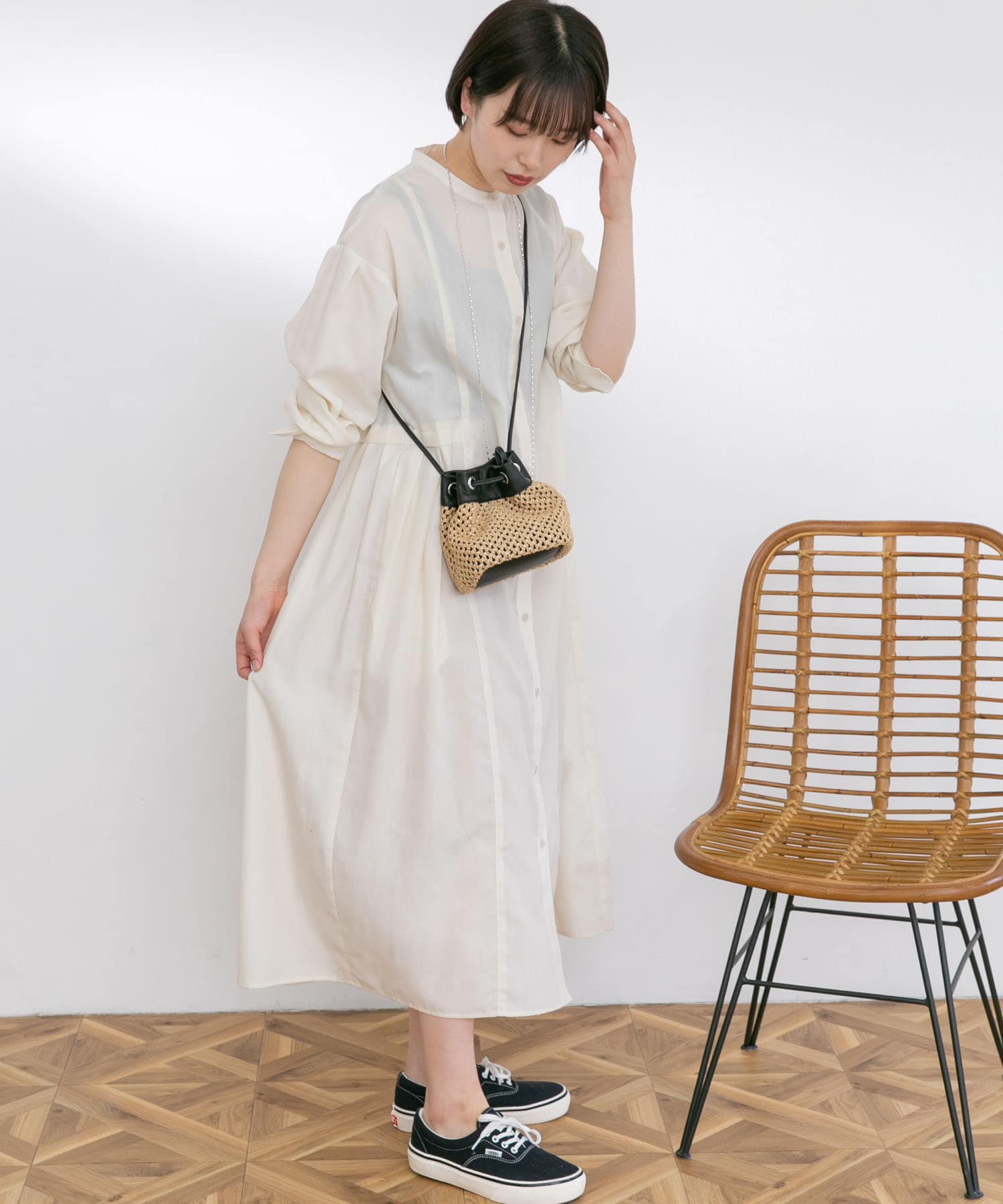 『UR TECH Smart Linen Touch』ウエストタックワンピース