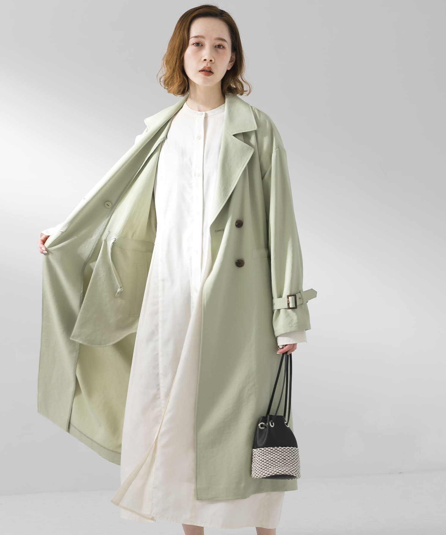 『UR TECH Smart Linen Touch』ウエストタックワンピース ECRU S