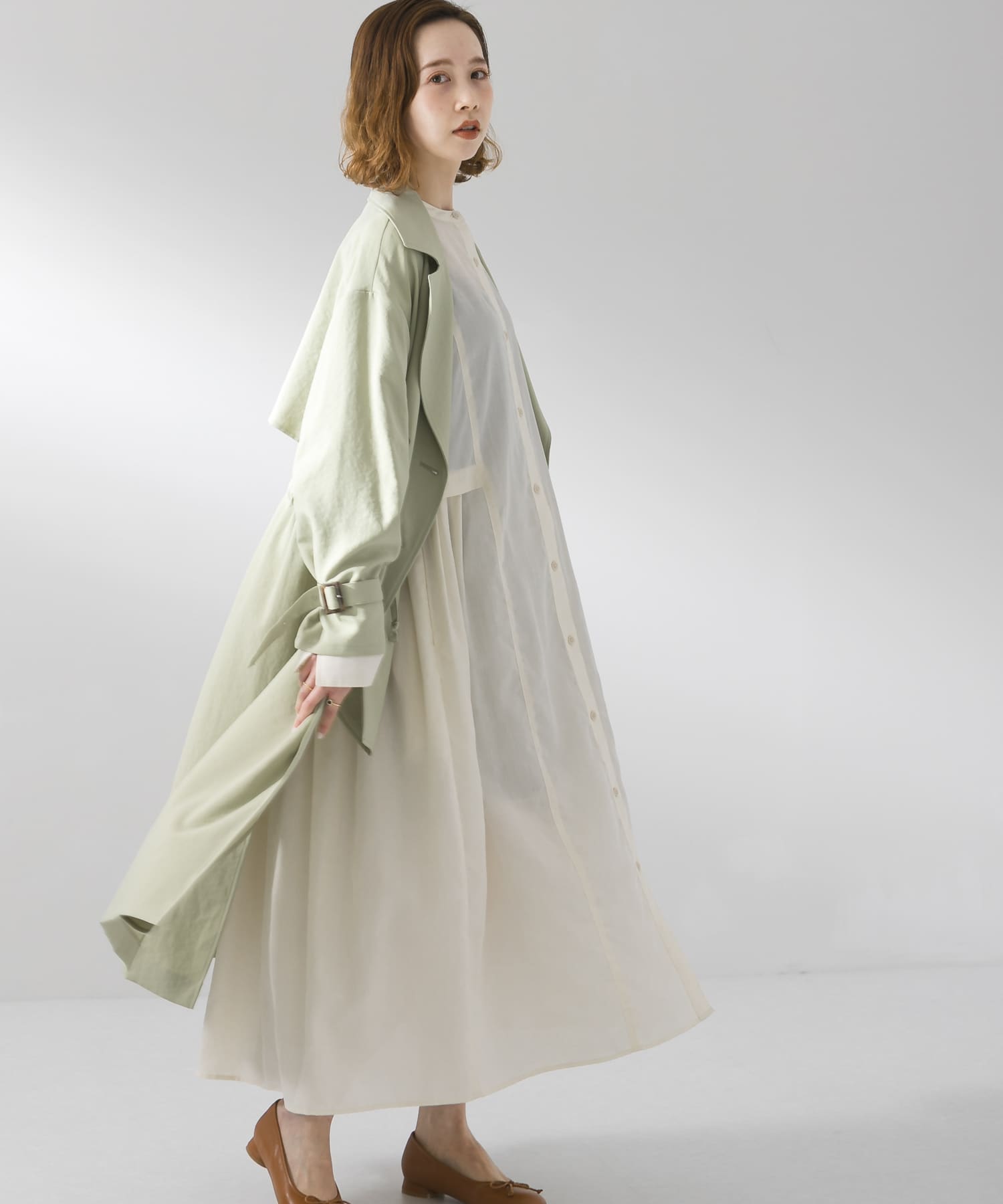 『UR TECH Smart Linen Touch』ウエストタックワンピース ECRU S