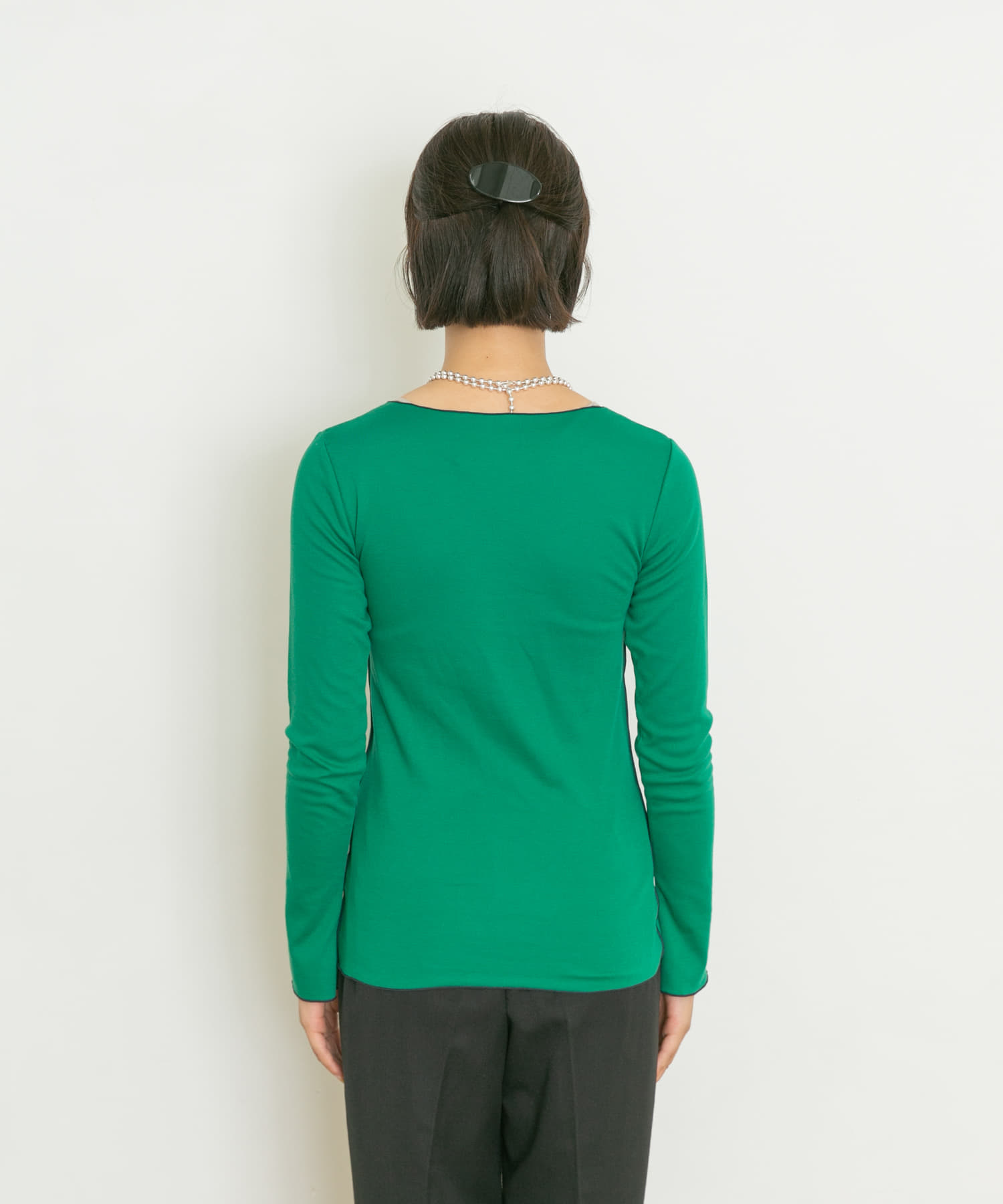 GREEN
