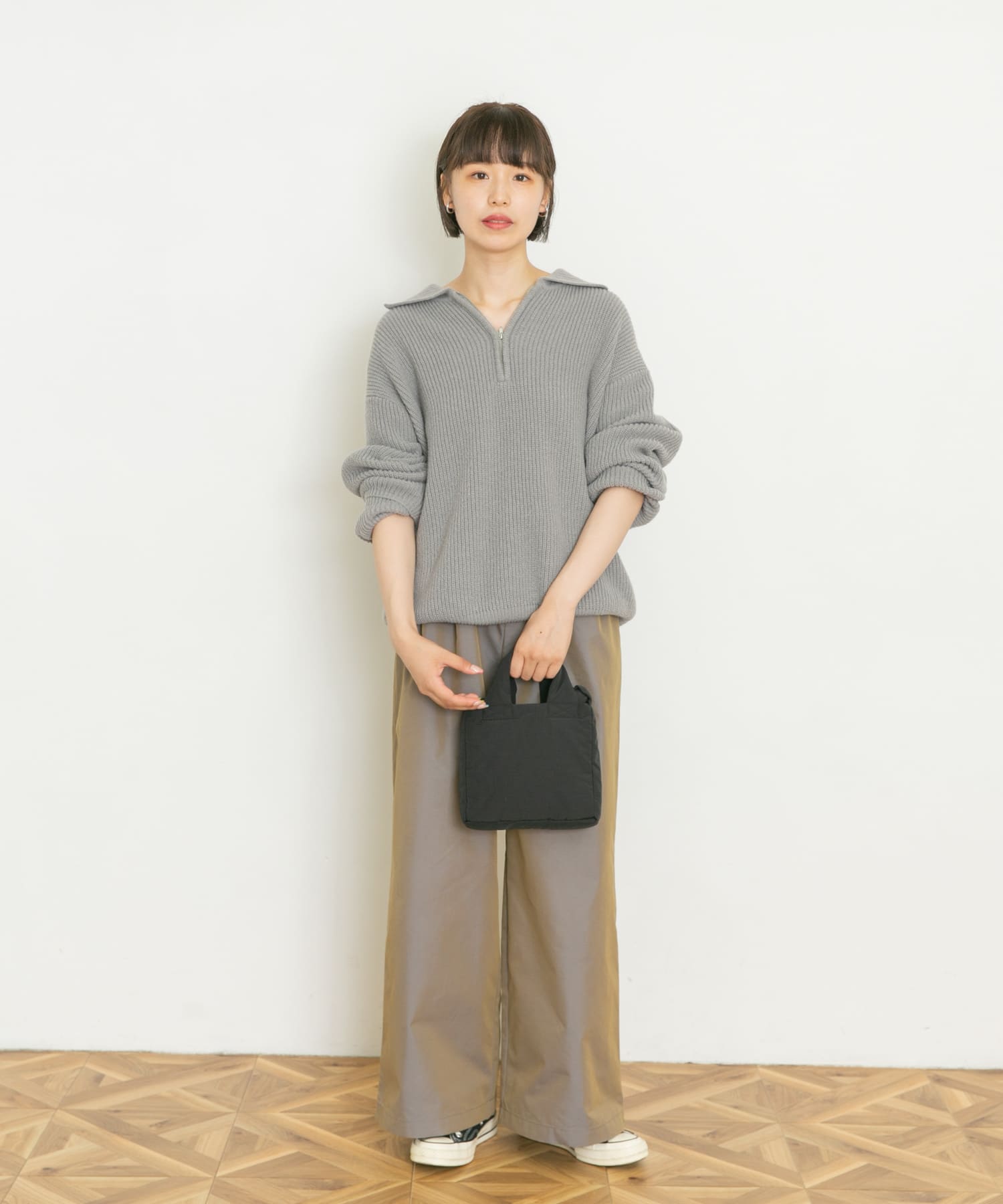 GRAY