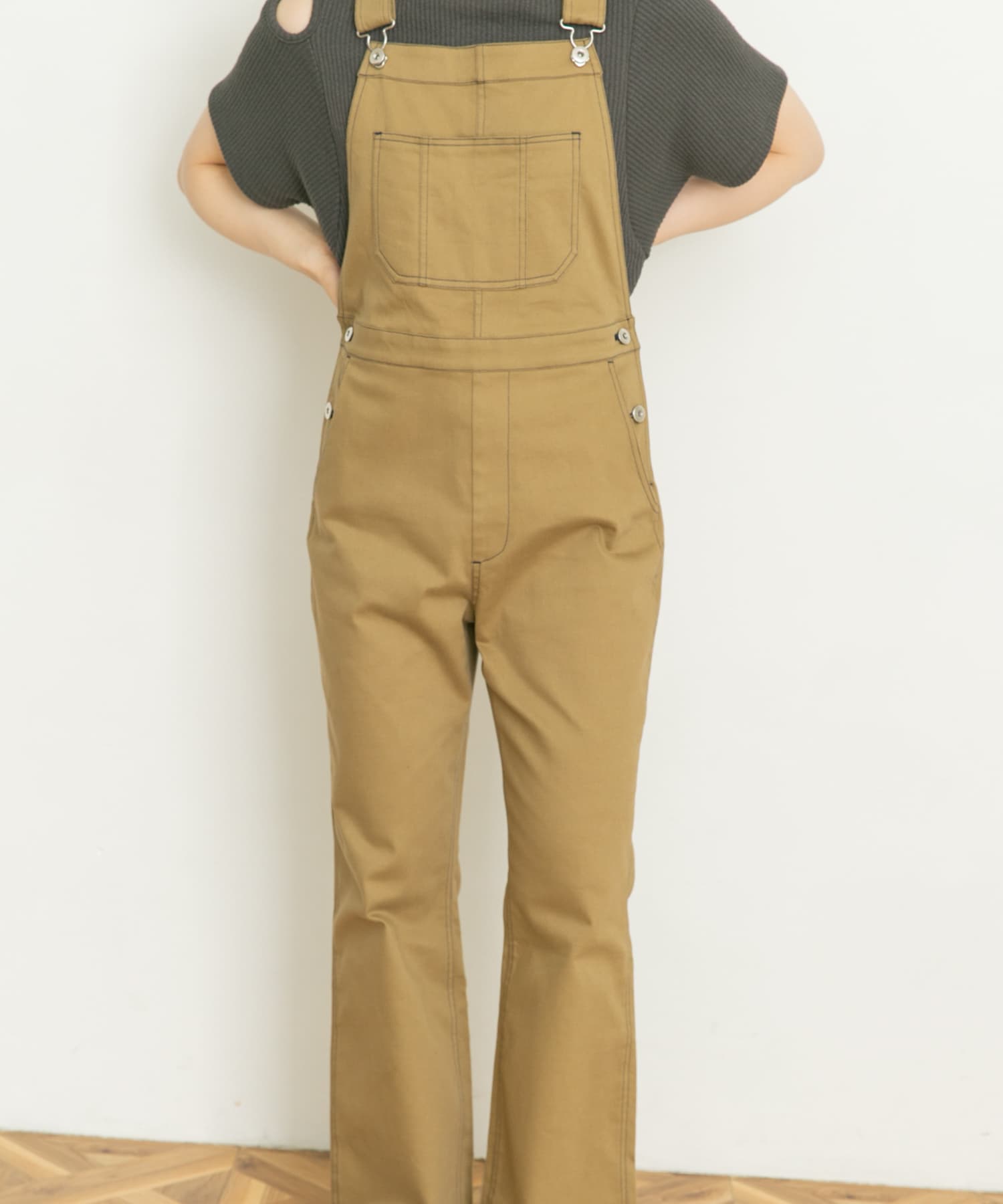 KHAKI