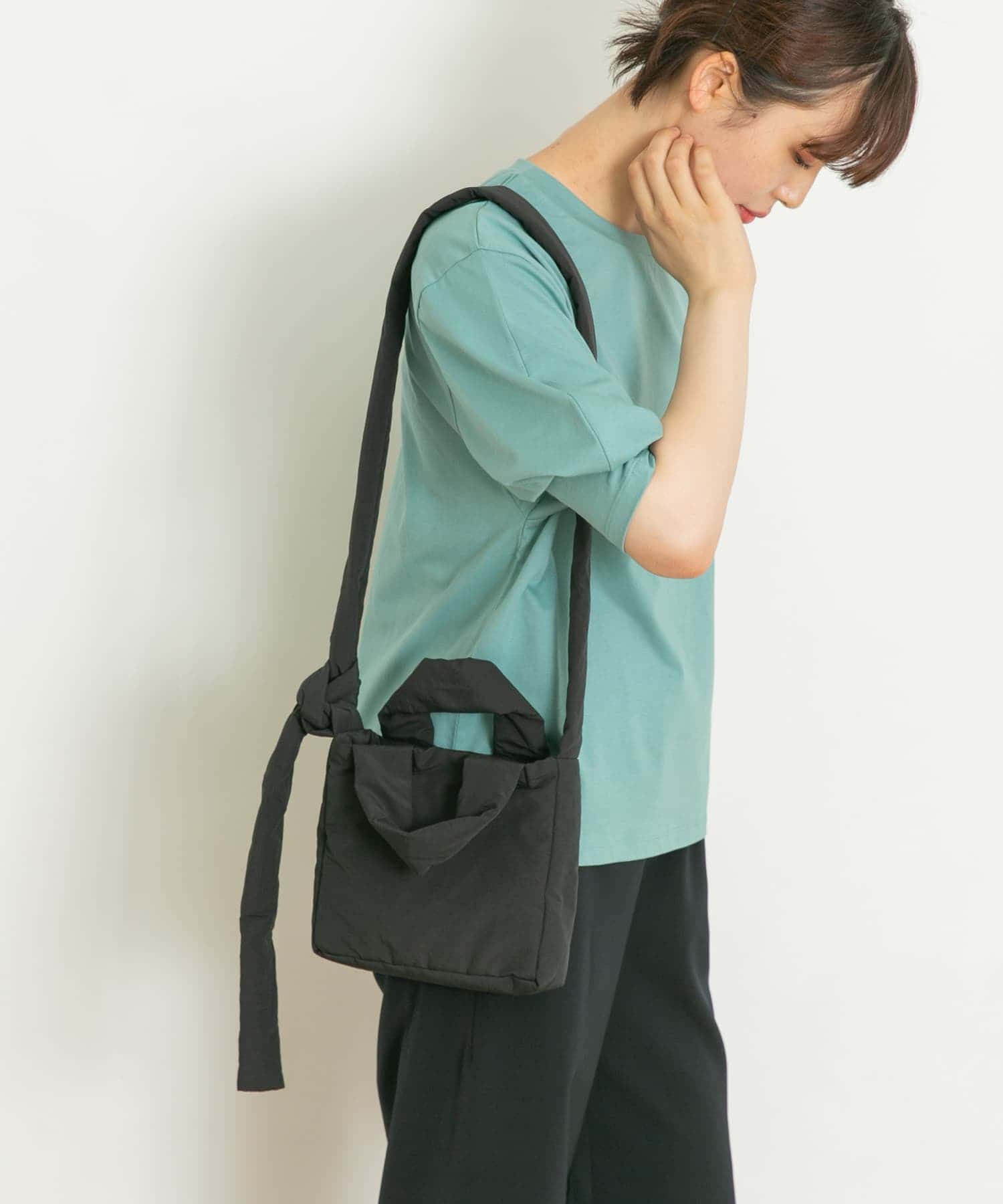 パデットショルダーバッグ BLACK FREE