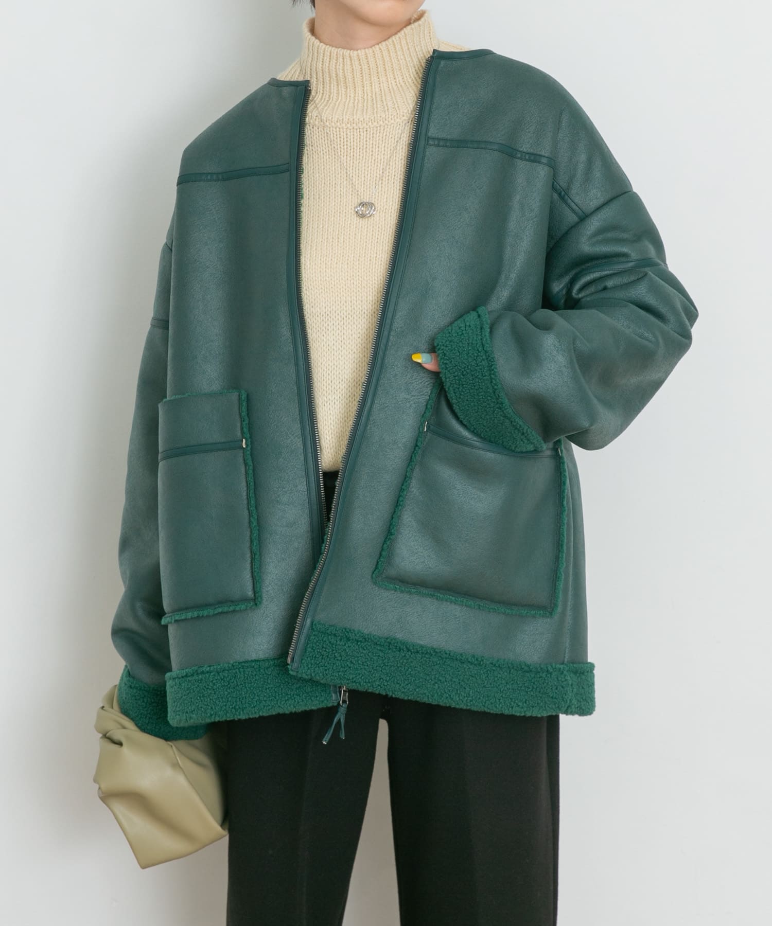 GREEN