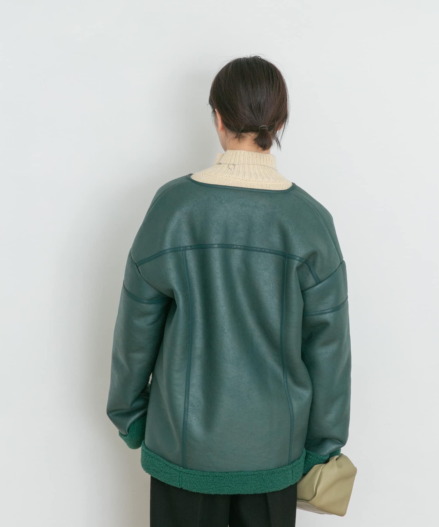 GREEN