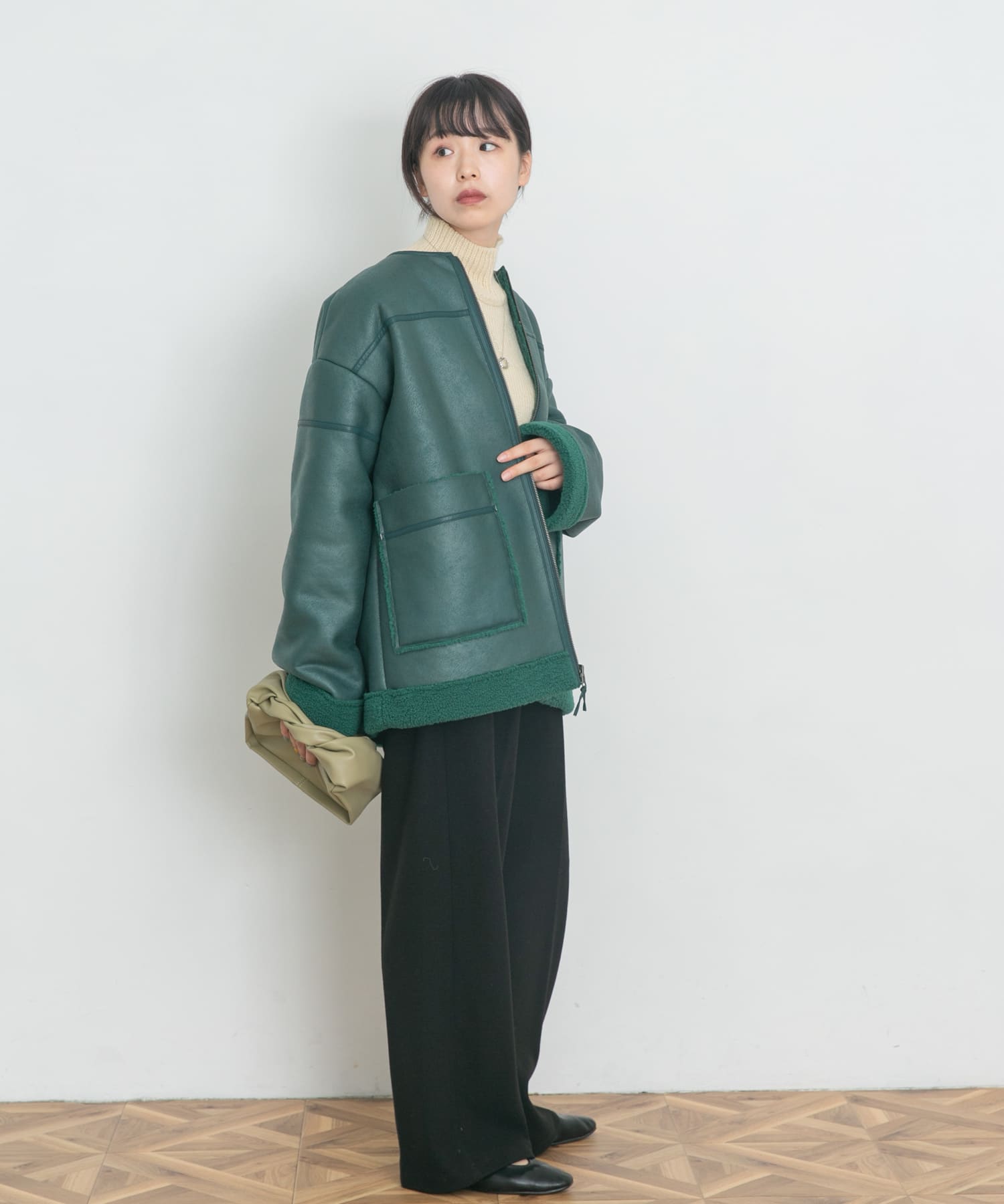 GREEN