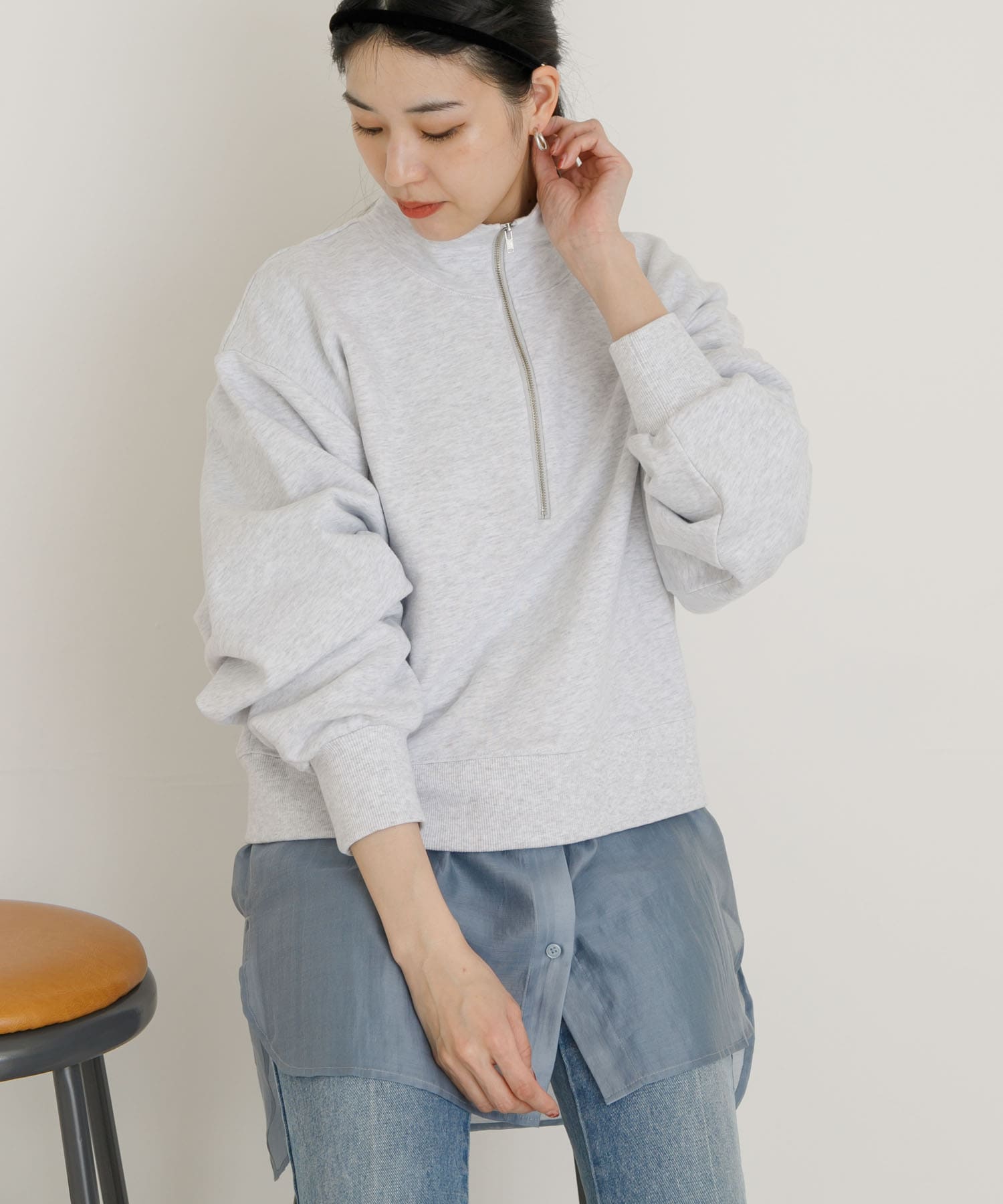 TOP GRAY
