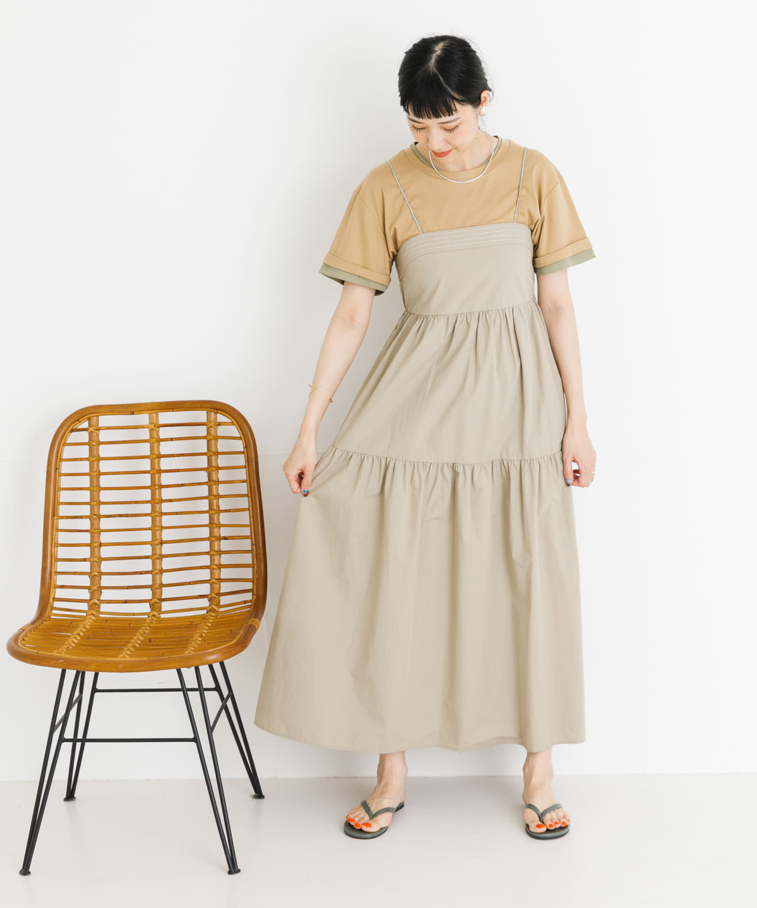 BEIGE