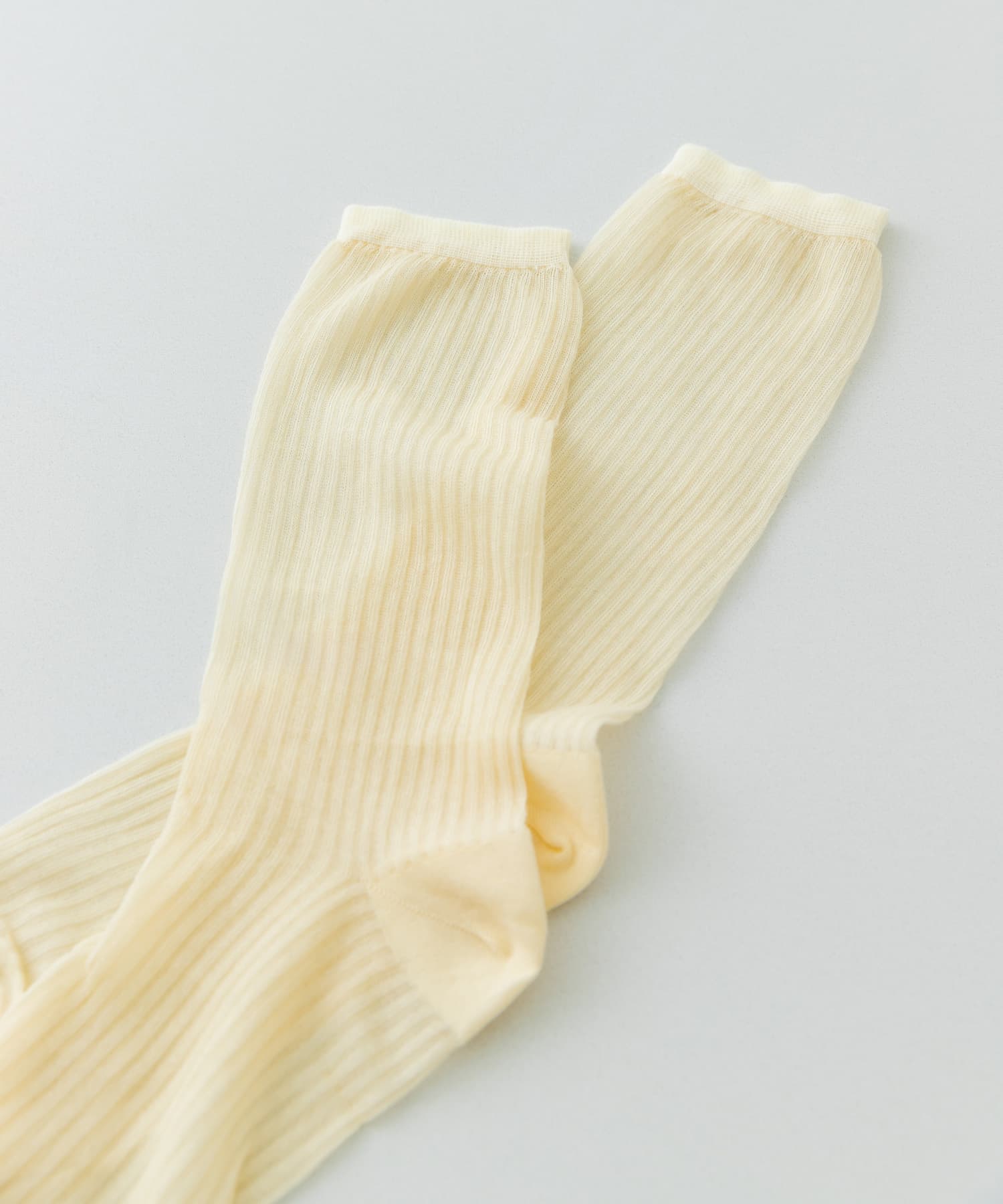 PIEDI NUDI　HARINUKI HIGH SOCKS CREAM -