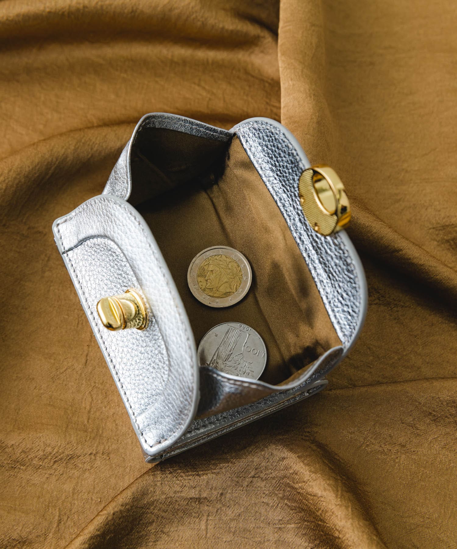 『一部別注カラー』Hashibami　ラウンドミニウォレット SILVER one