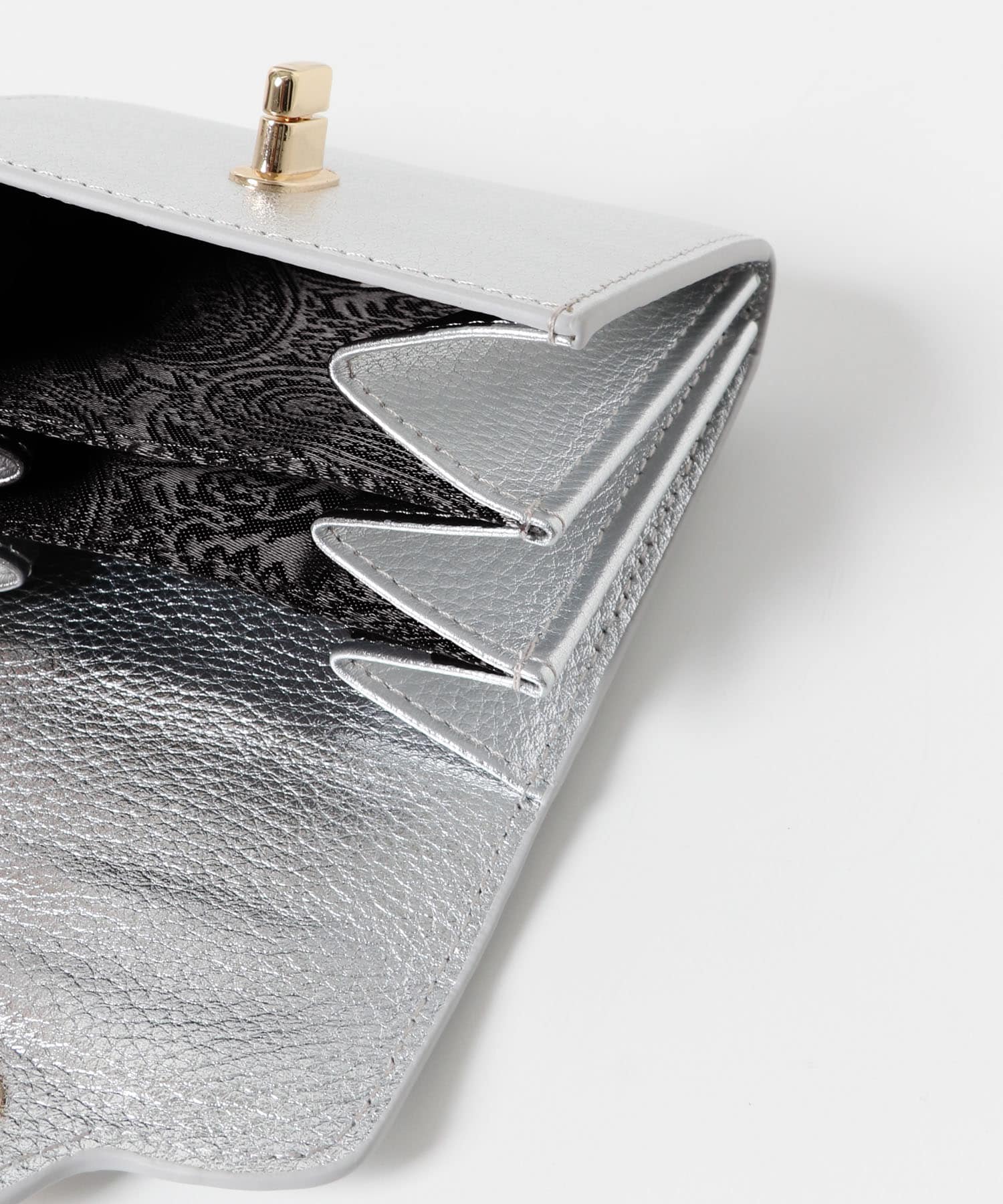 Hashibami　ヒネリカナグスライドウォレット SILVER one