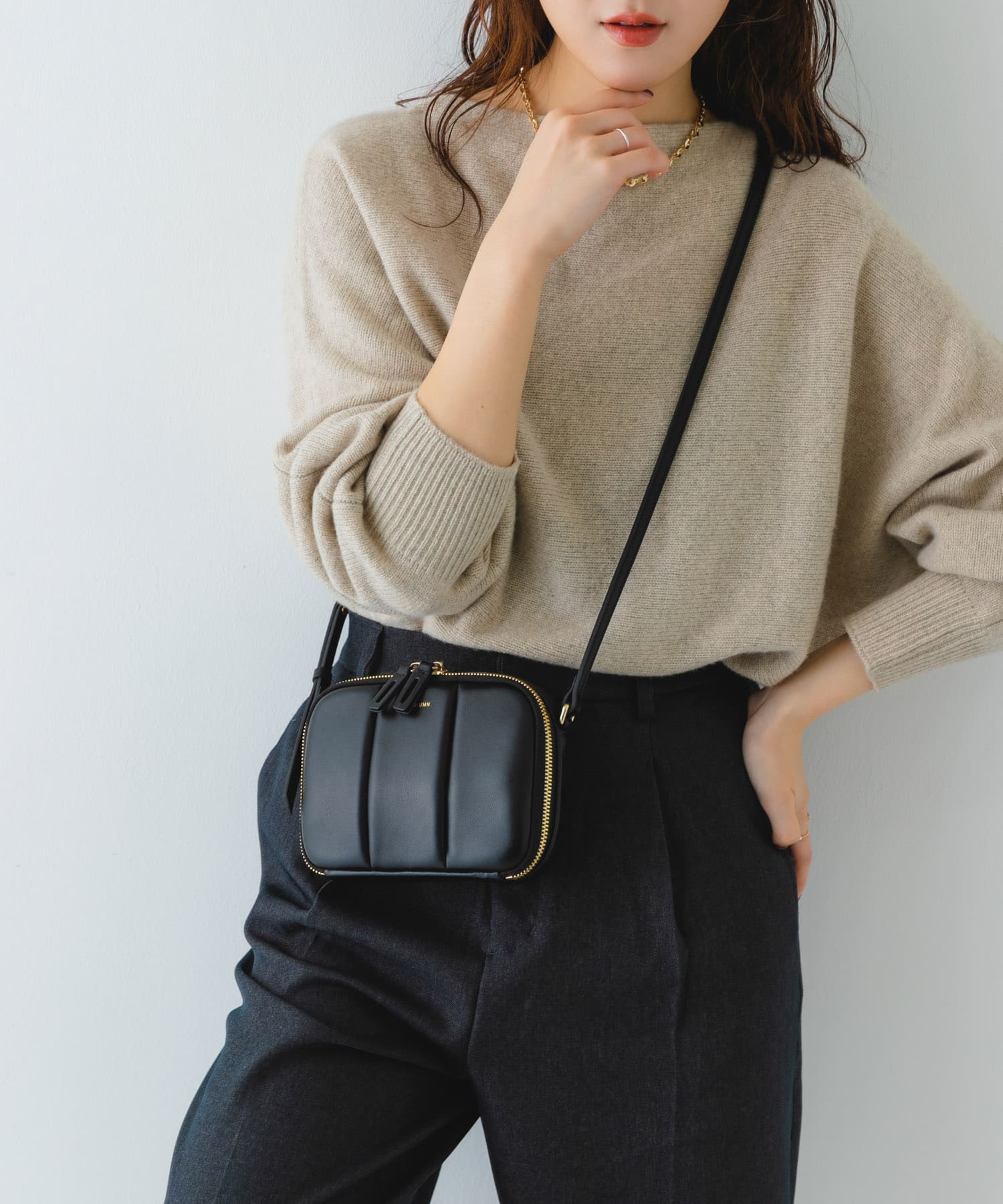 ADD CULUMN　PUFF THREE POCHETTE BLACK one
