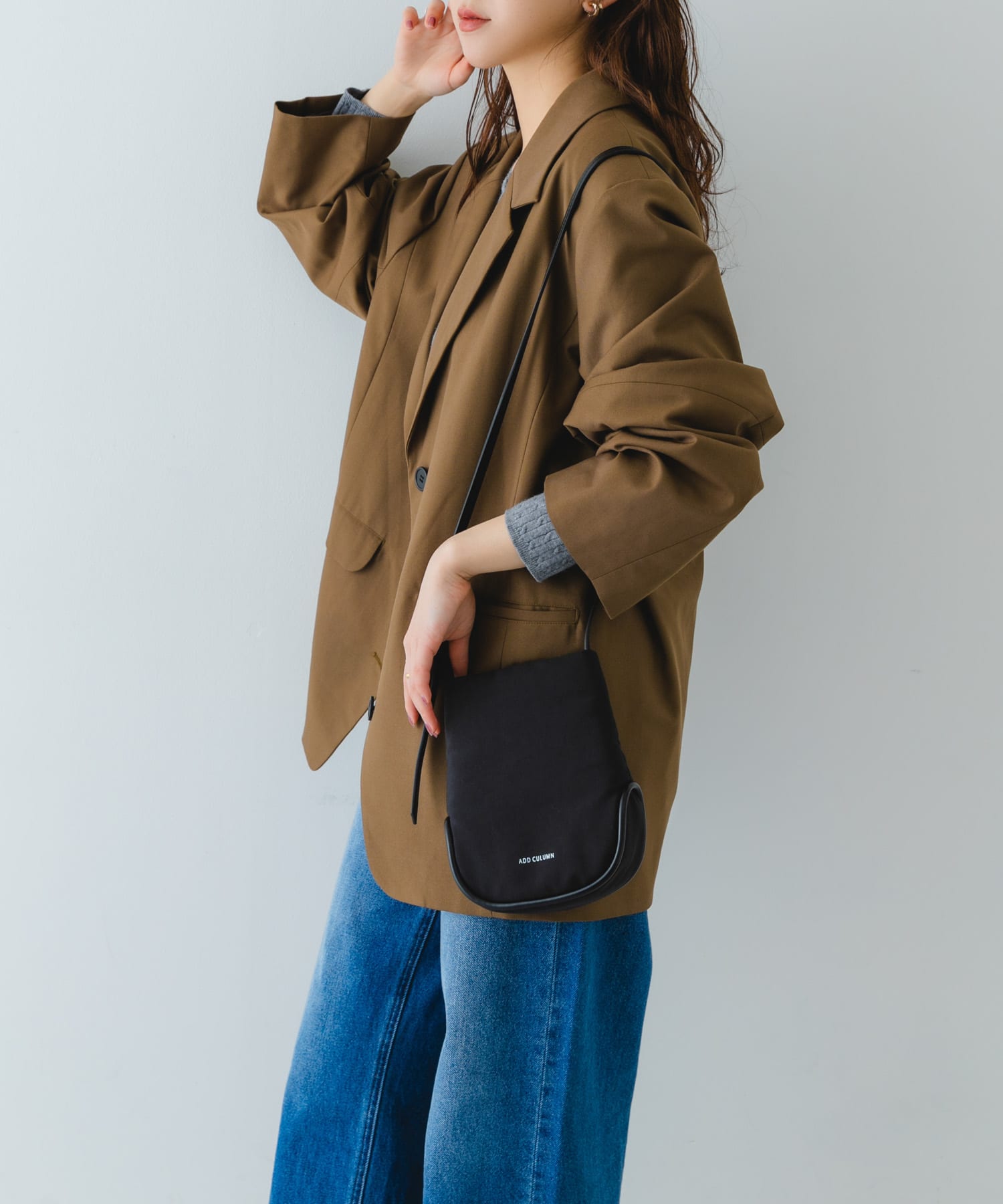 ADD CULUMN　ROLLA POCHETTE FABRIC BLACK one