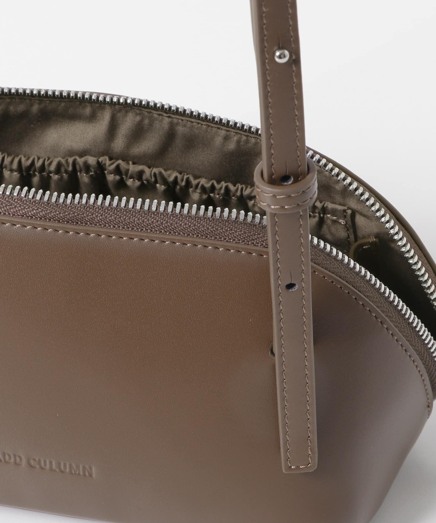 ADD CULUMN　FIGRE POCHETTE BROWN -