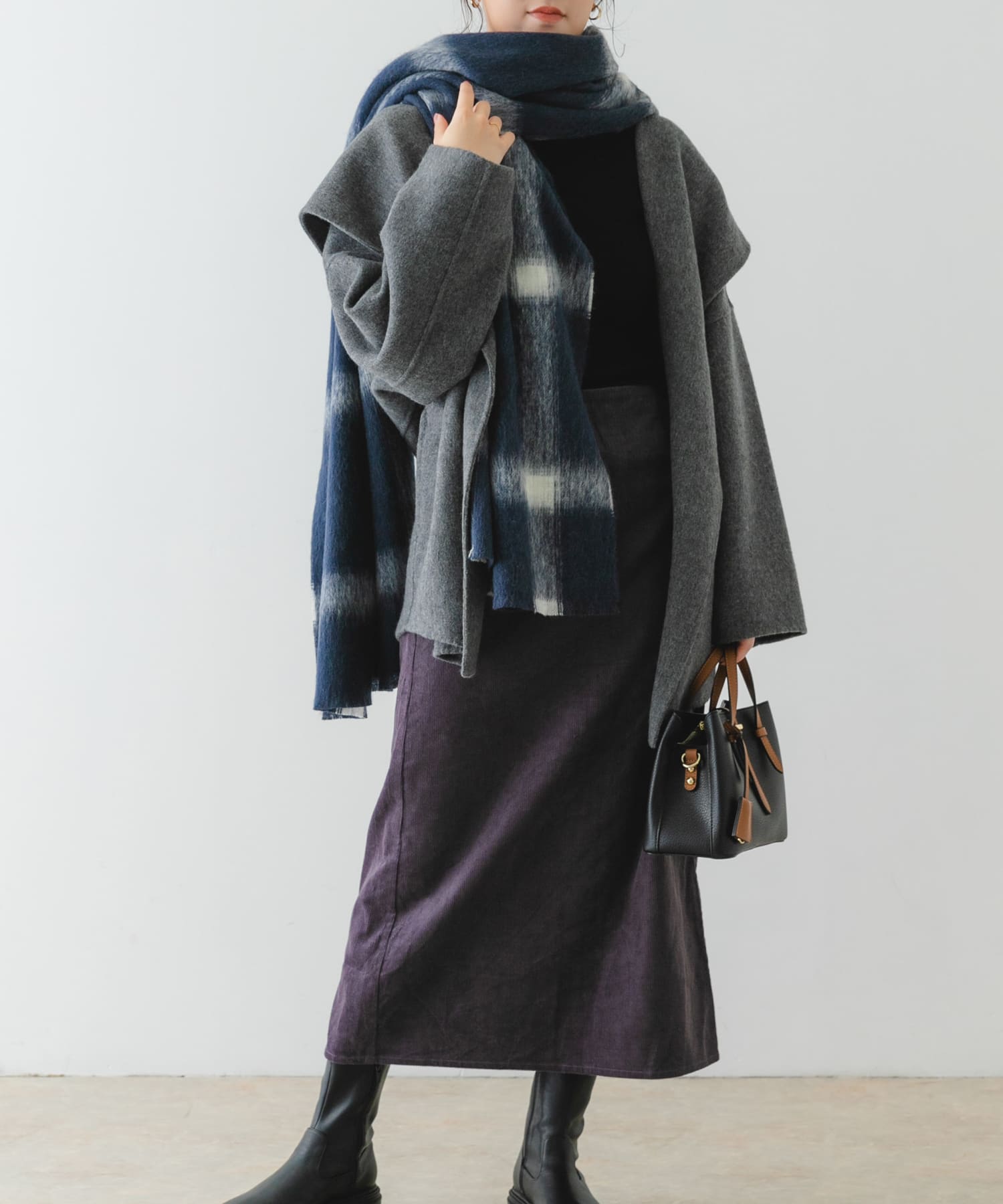 ASAUCE MELER　アルパカループシャギーストール Navy.G×Ec one