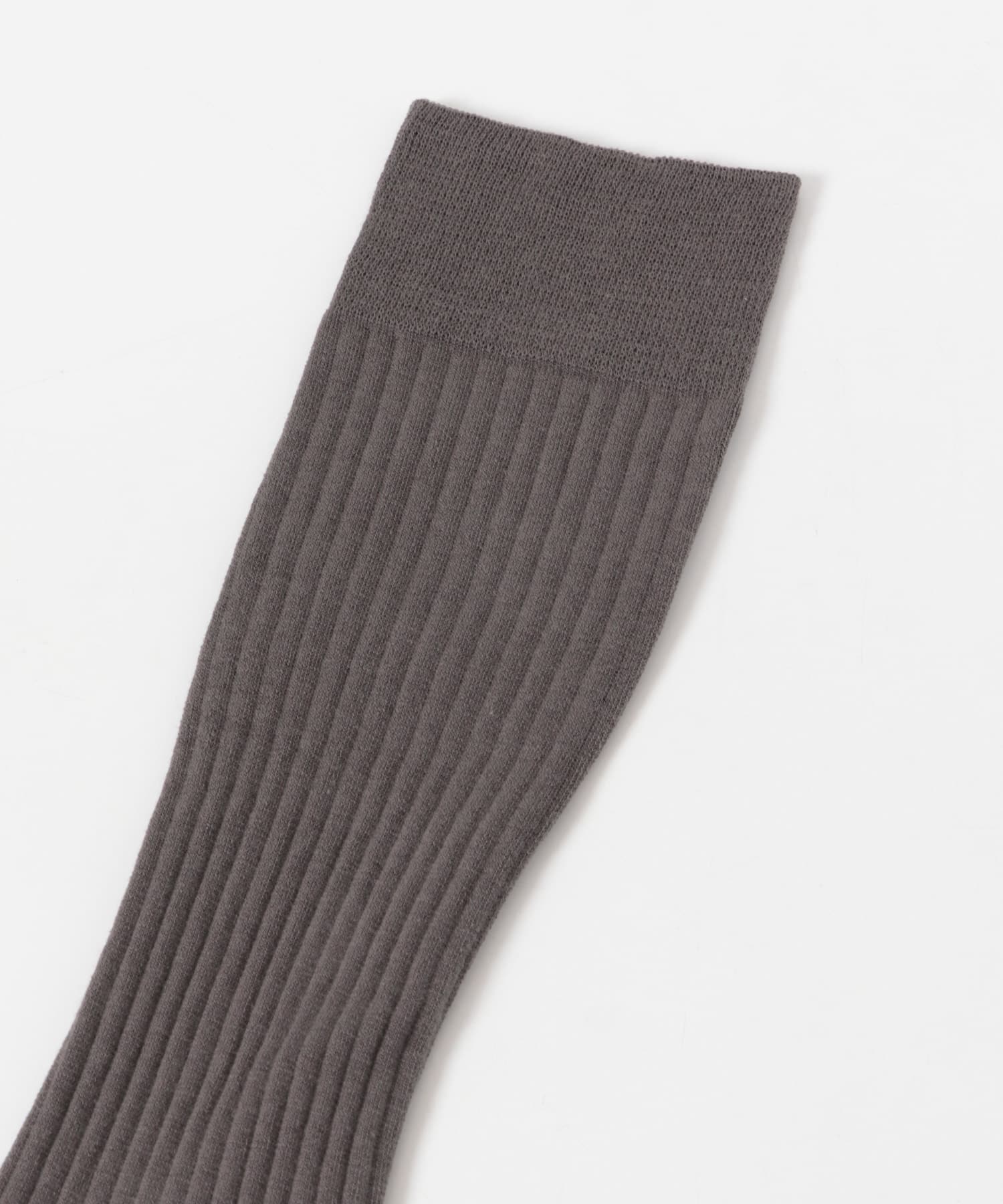 ミディアムグレー