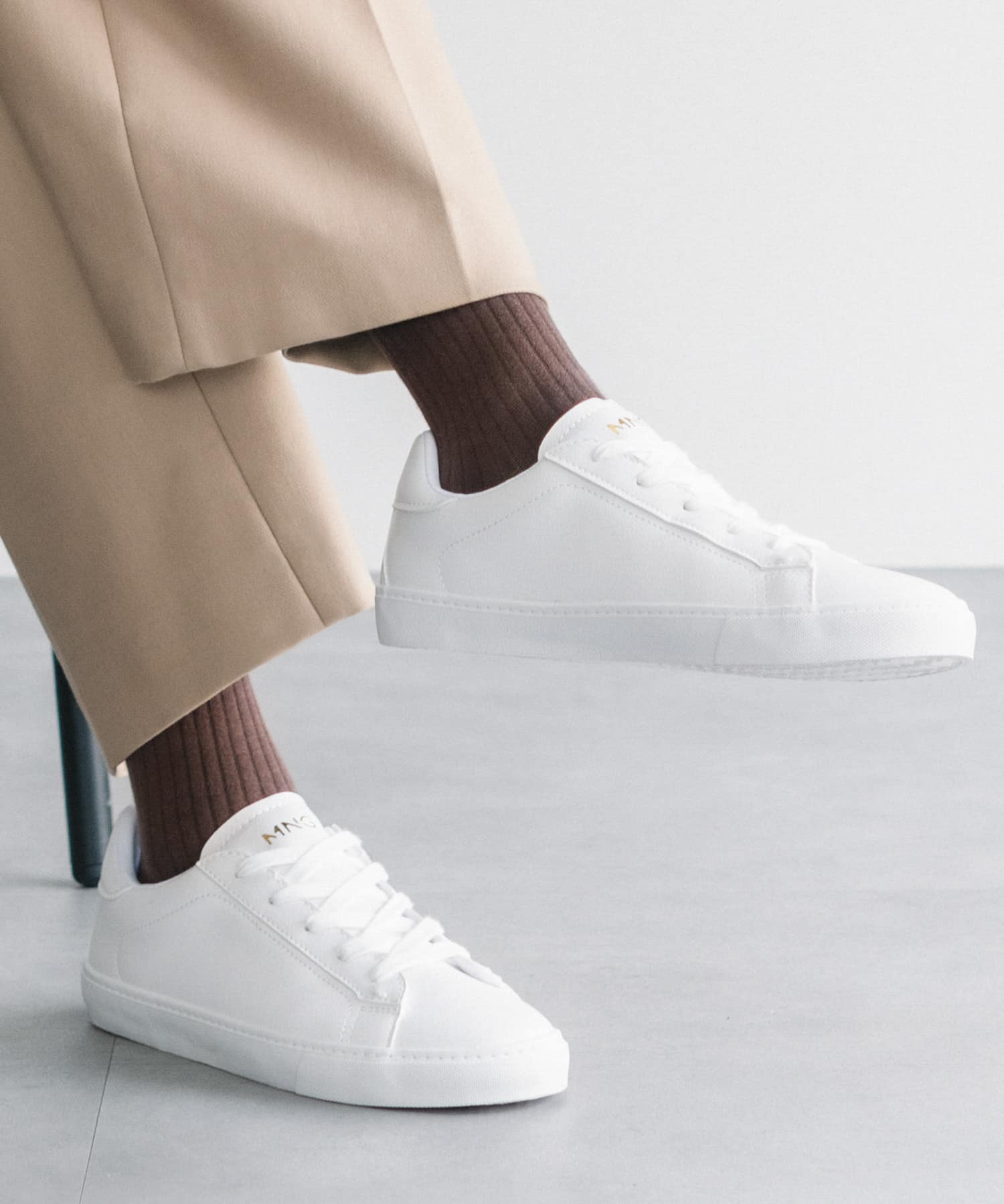 ナチュラルブラウン