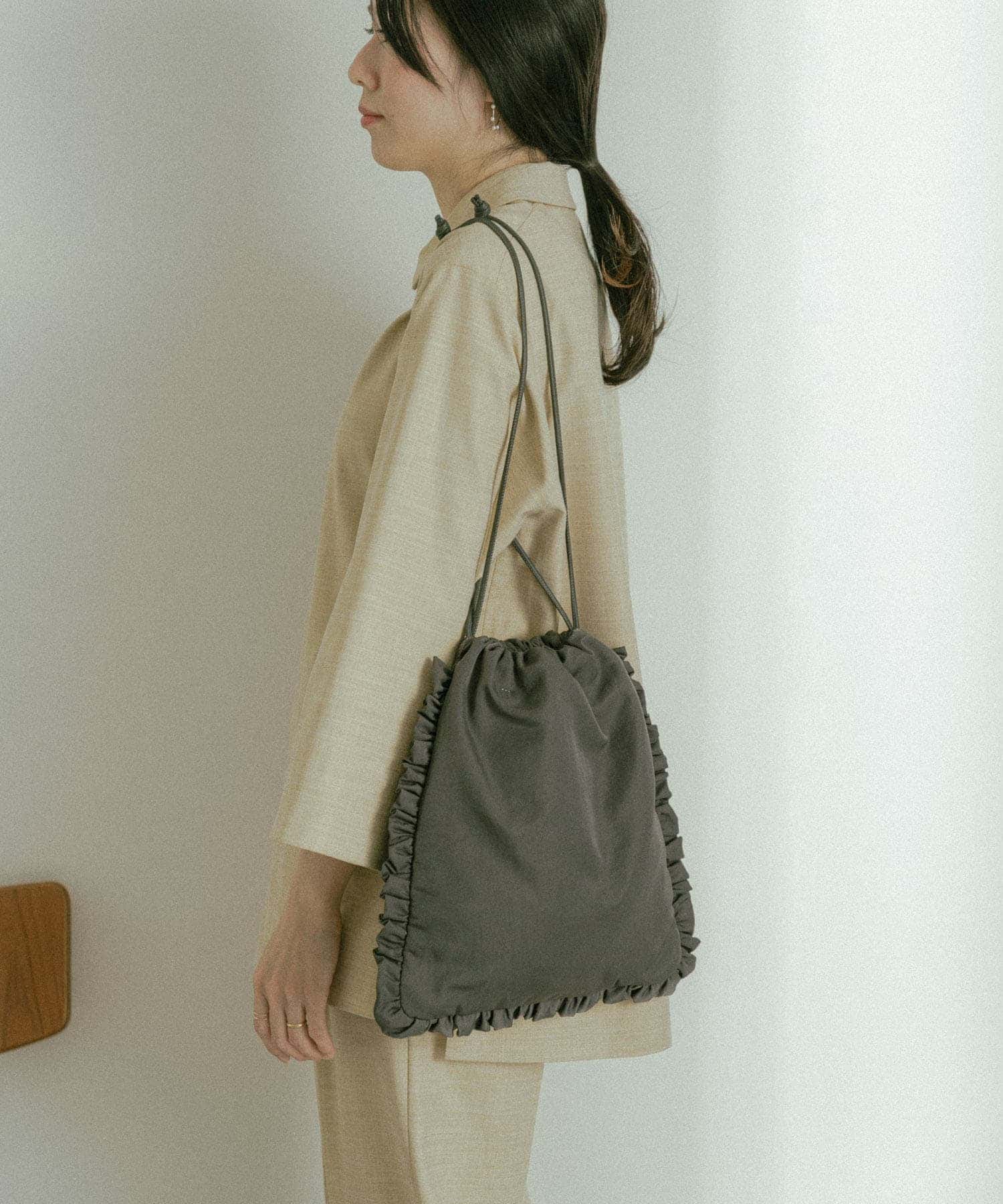 hun RODESKO　Frill 2WAYフリル巾着トートバッグ GRAY one