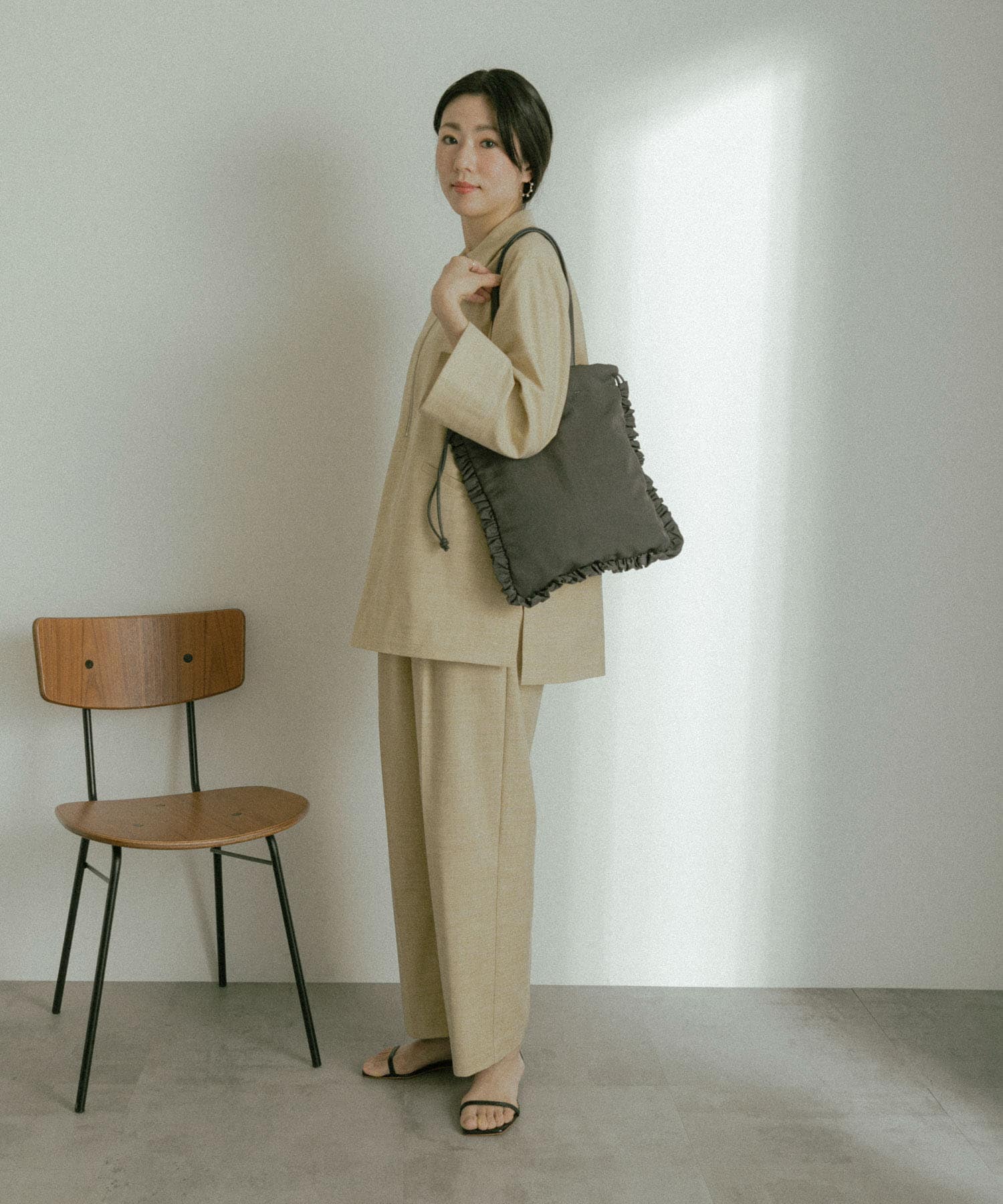 hun RODESKO　Frill 2WAYフリル巾着トートバッグ GRAY one