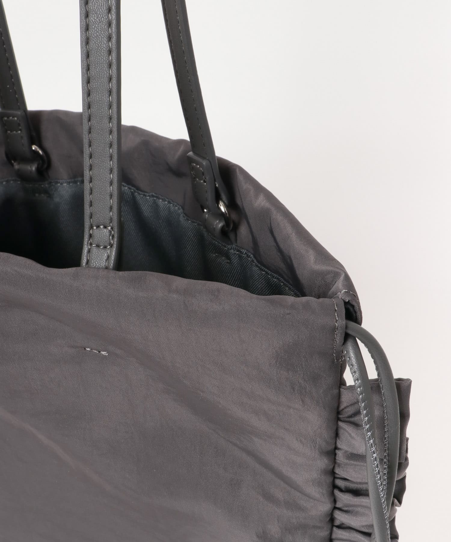 hun RODESKO　Frill 2WAYフリル巾着トートバッグ GRAY one