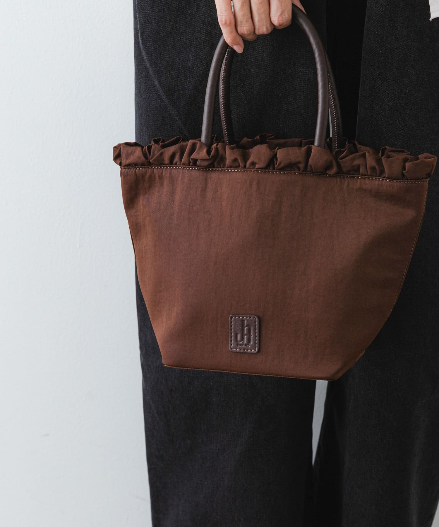 hun RODESKO　Frill Tote BROWN one