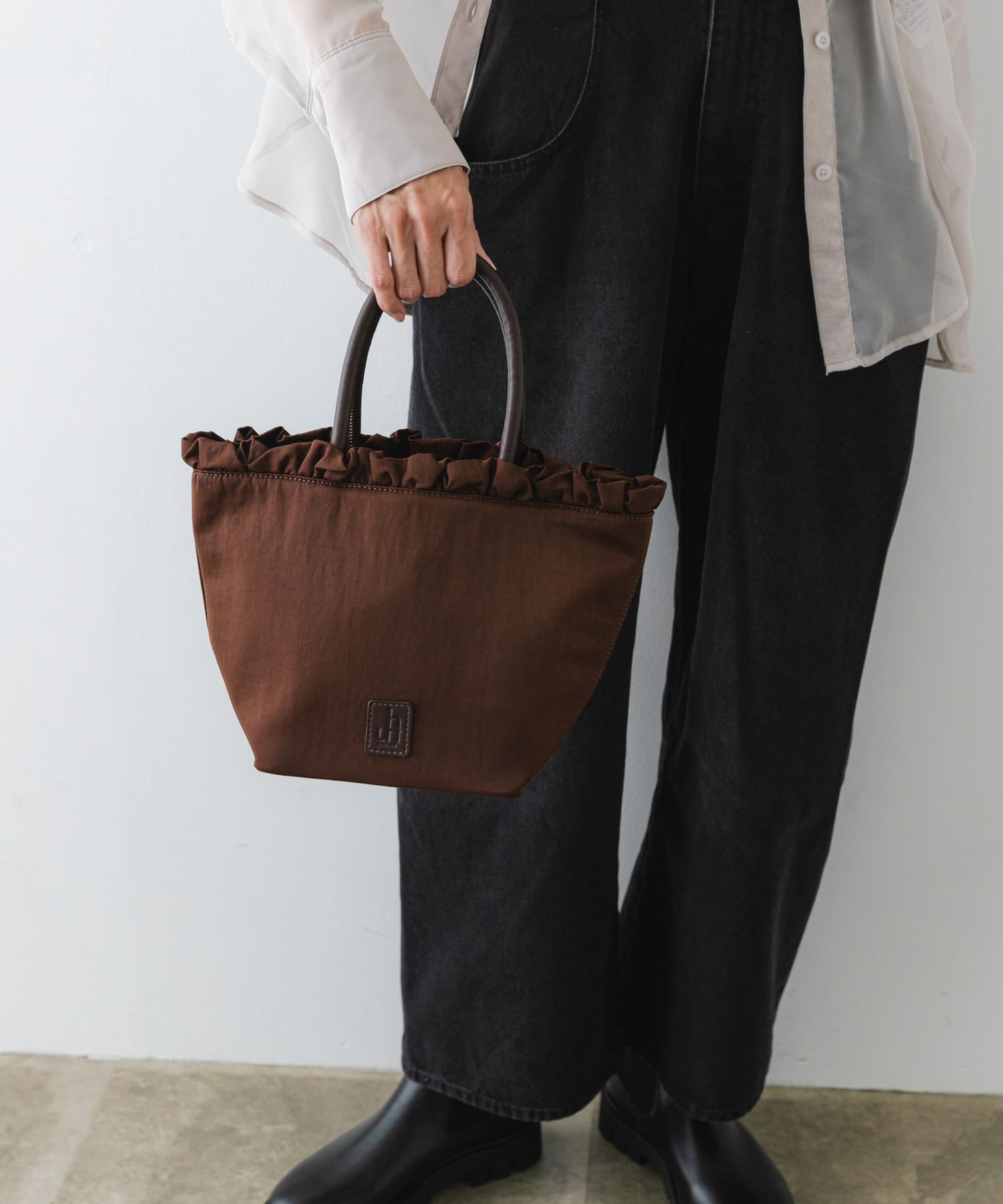 hun RODESKO　Frill Tote BROWN one
