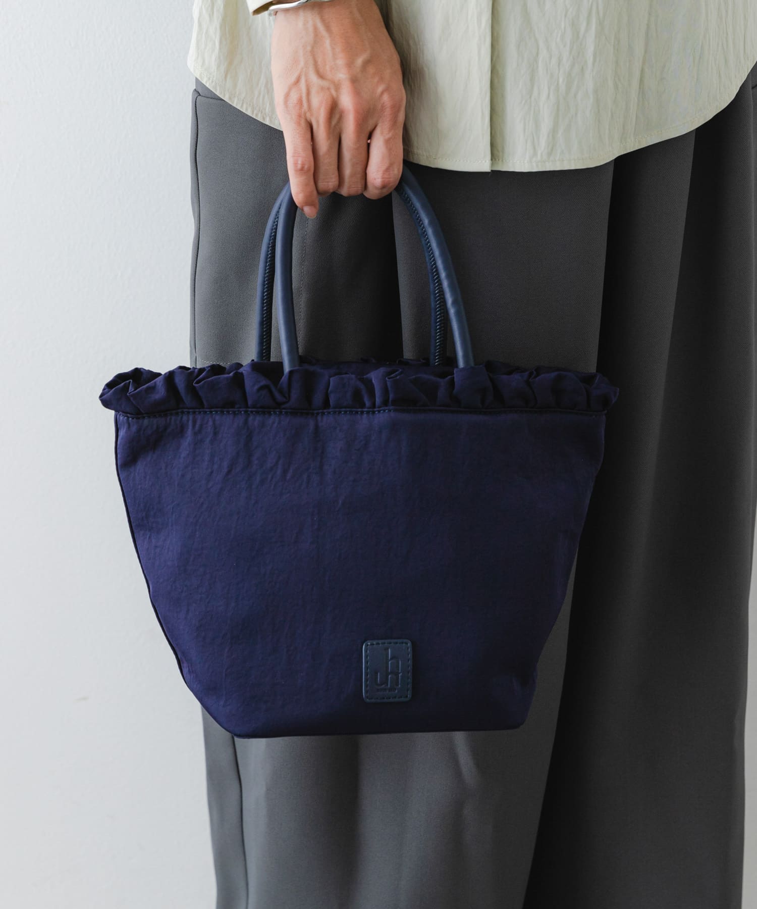 hun RODESKO　Frill Tote NAVY one