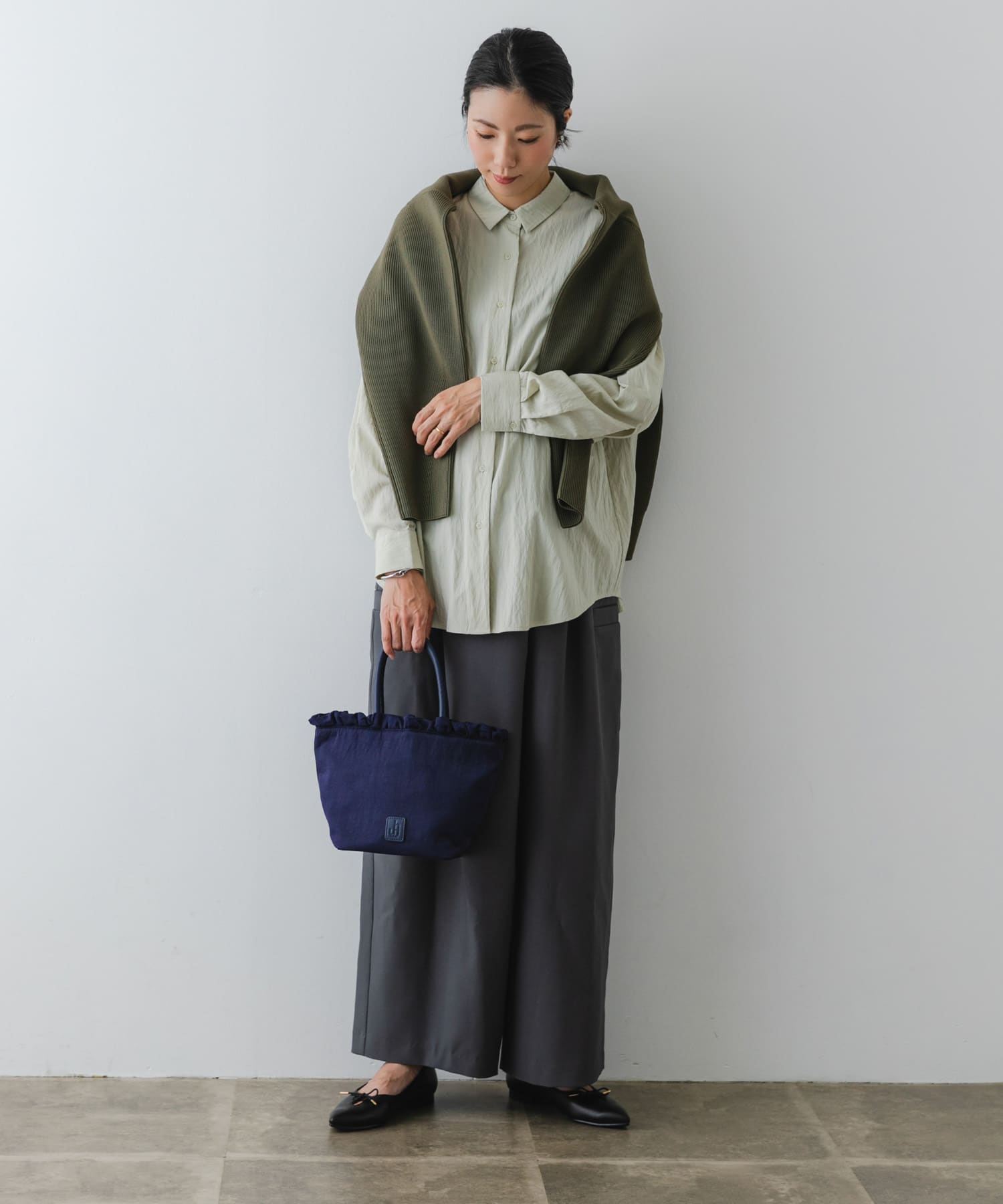 hun RODESKO　Frill Tote NAVY one