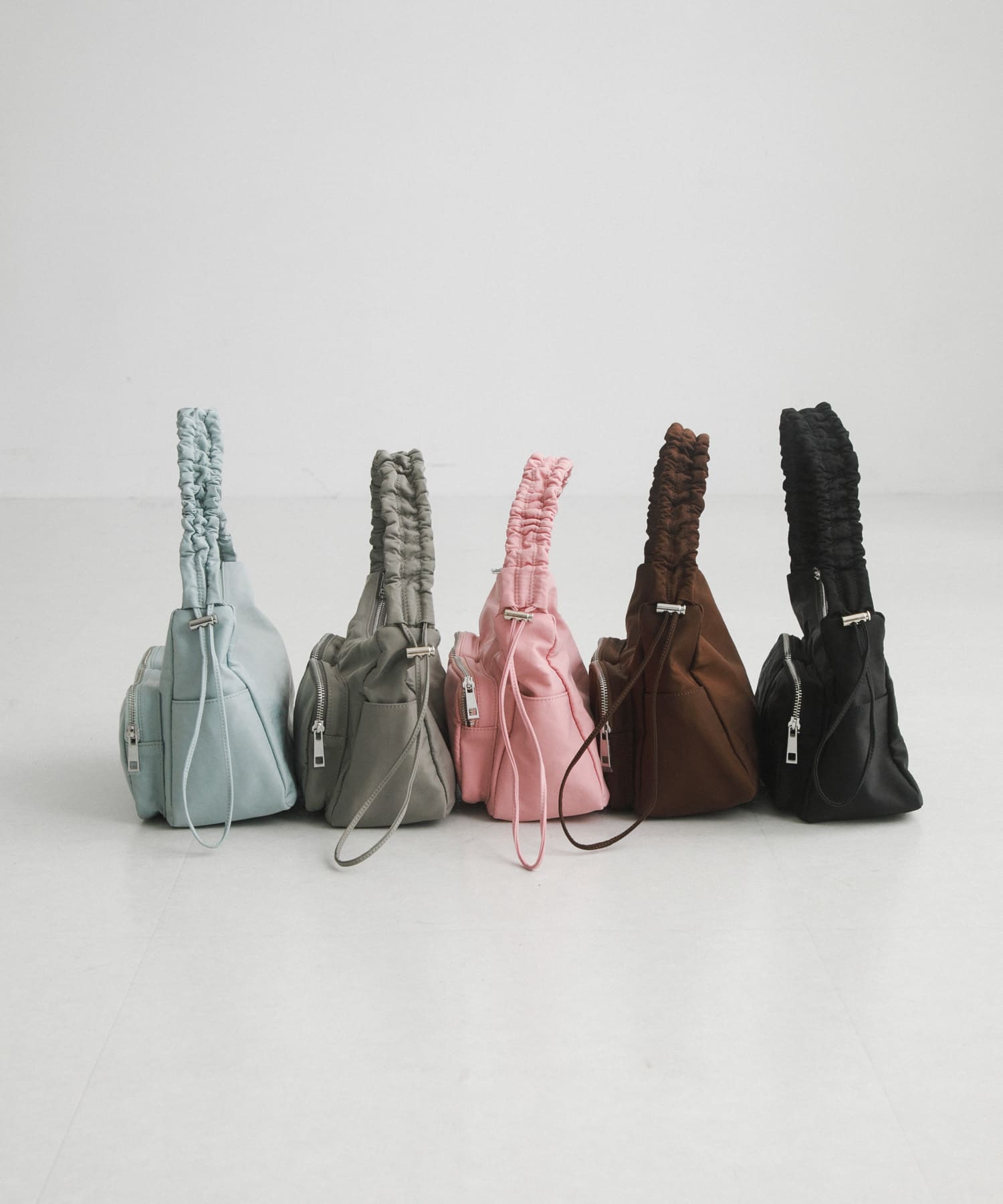 hun RODE SKO　Gather pocket BROWN one
