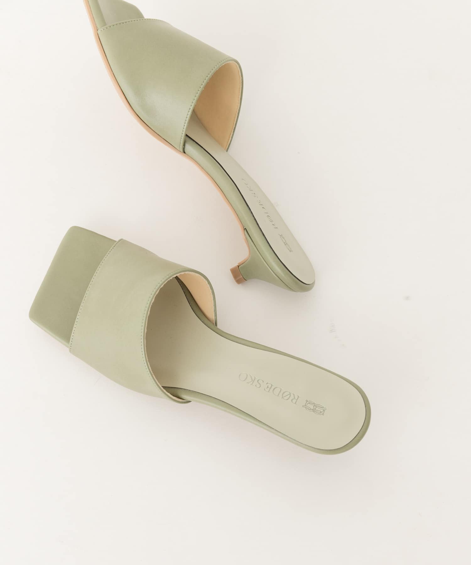 『MADE IN JAPAN』スクエアミュール PISTACHIO 37