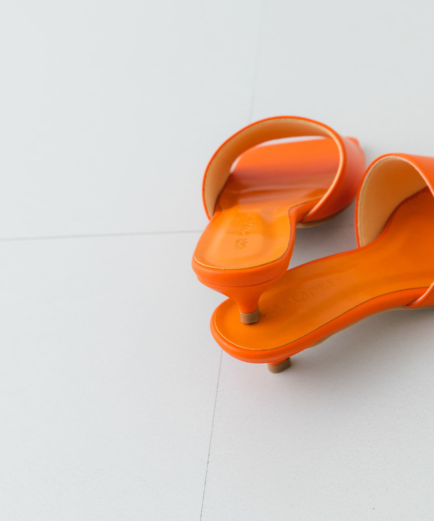 『MADE IN JAPAN』スクエアミュール ORANGE 37