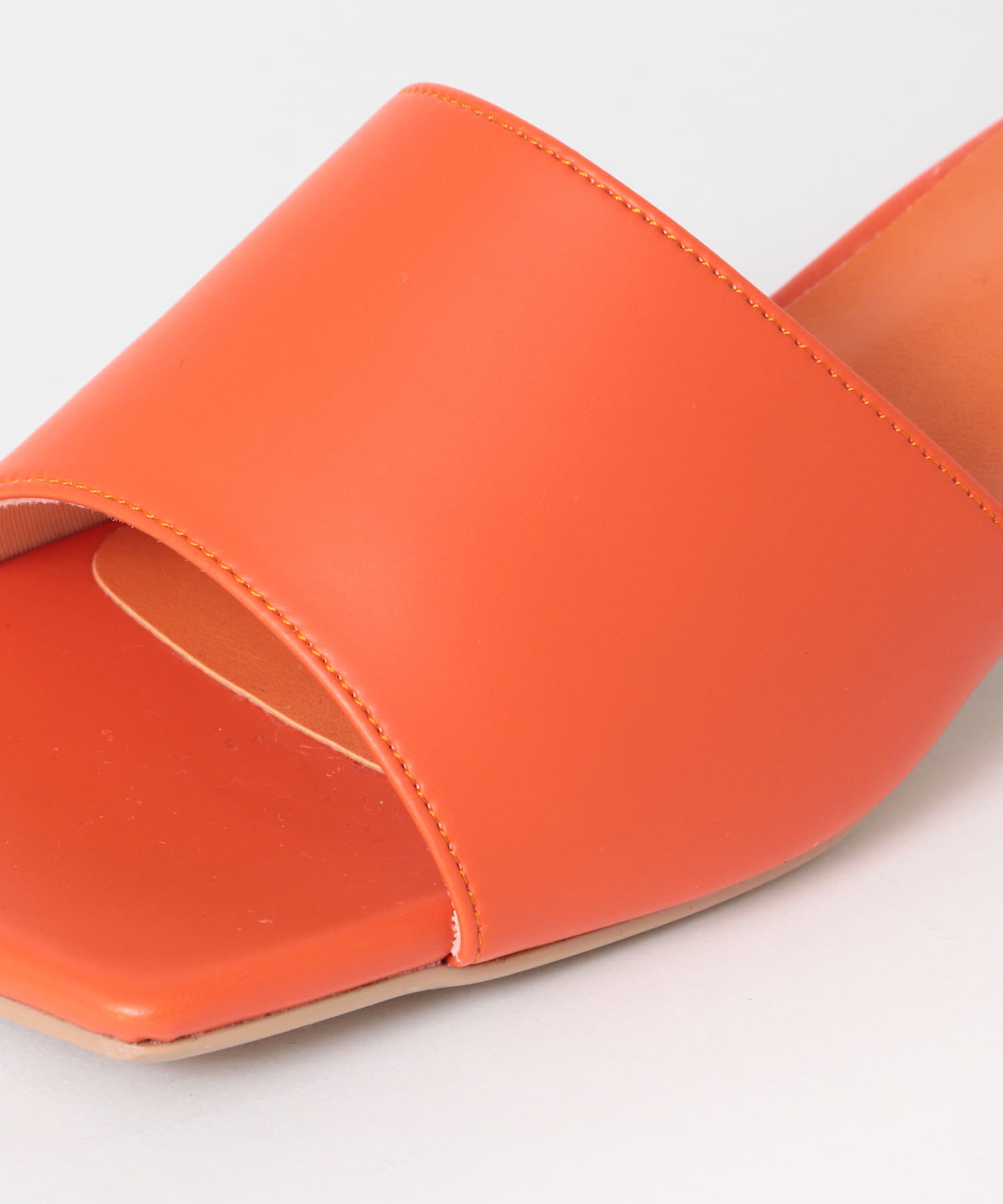 『MADE IN JAPAN』スクエアミュール ORANGE 37