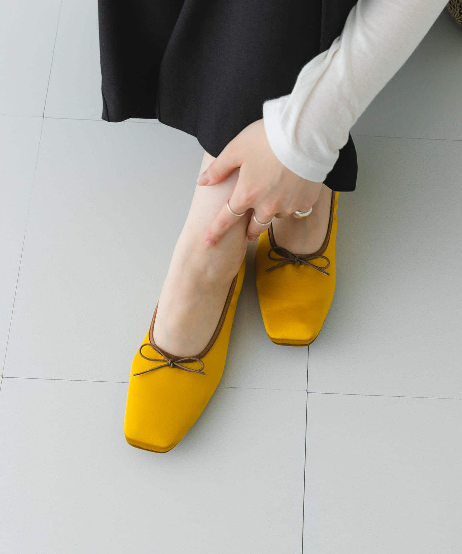 『MADE IN JAPAN』 サテンスクエアトゥバレエシューズ MUSTARD 36