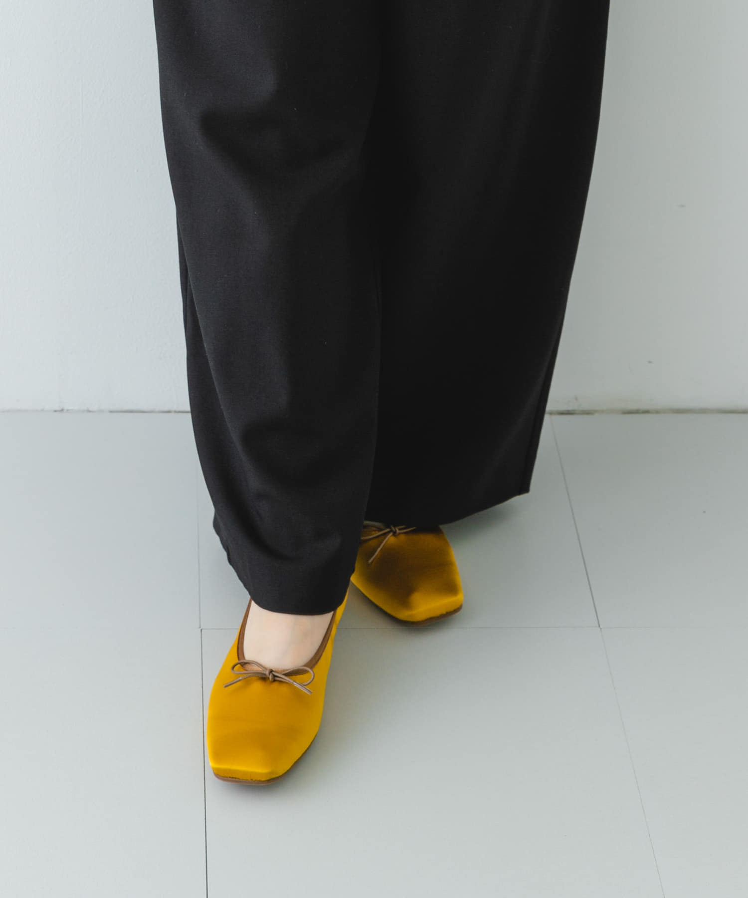 『MADE IN JAPAN』 サテンスクエアトゥバレエシューズ MUSTARD 37