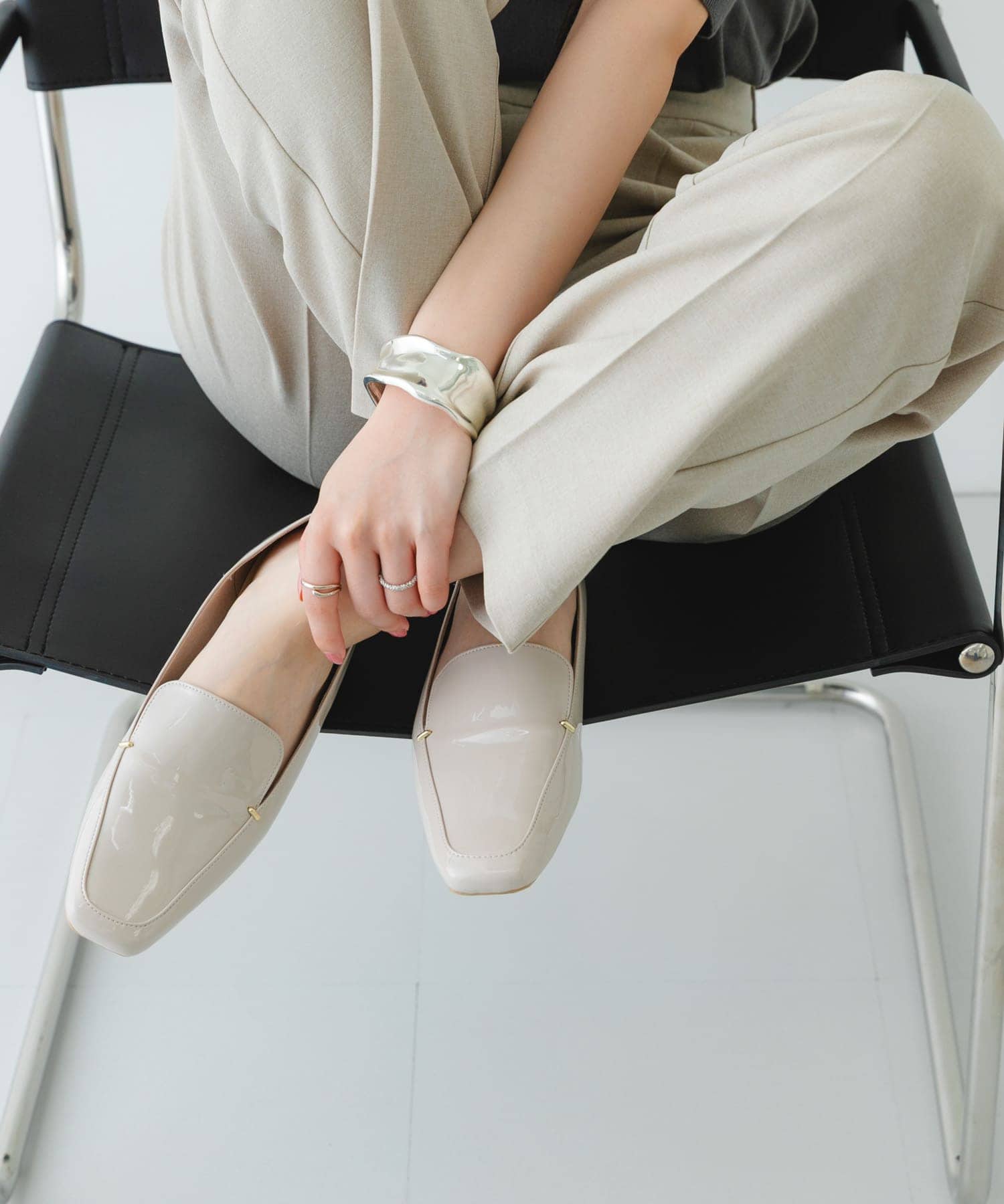 『MADE IN JAPAN』スクエアトゥプチメタルローファー GRAY/E 36