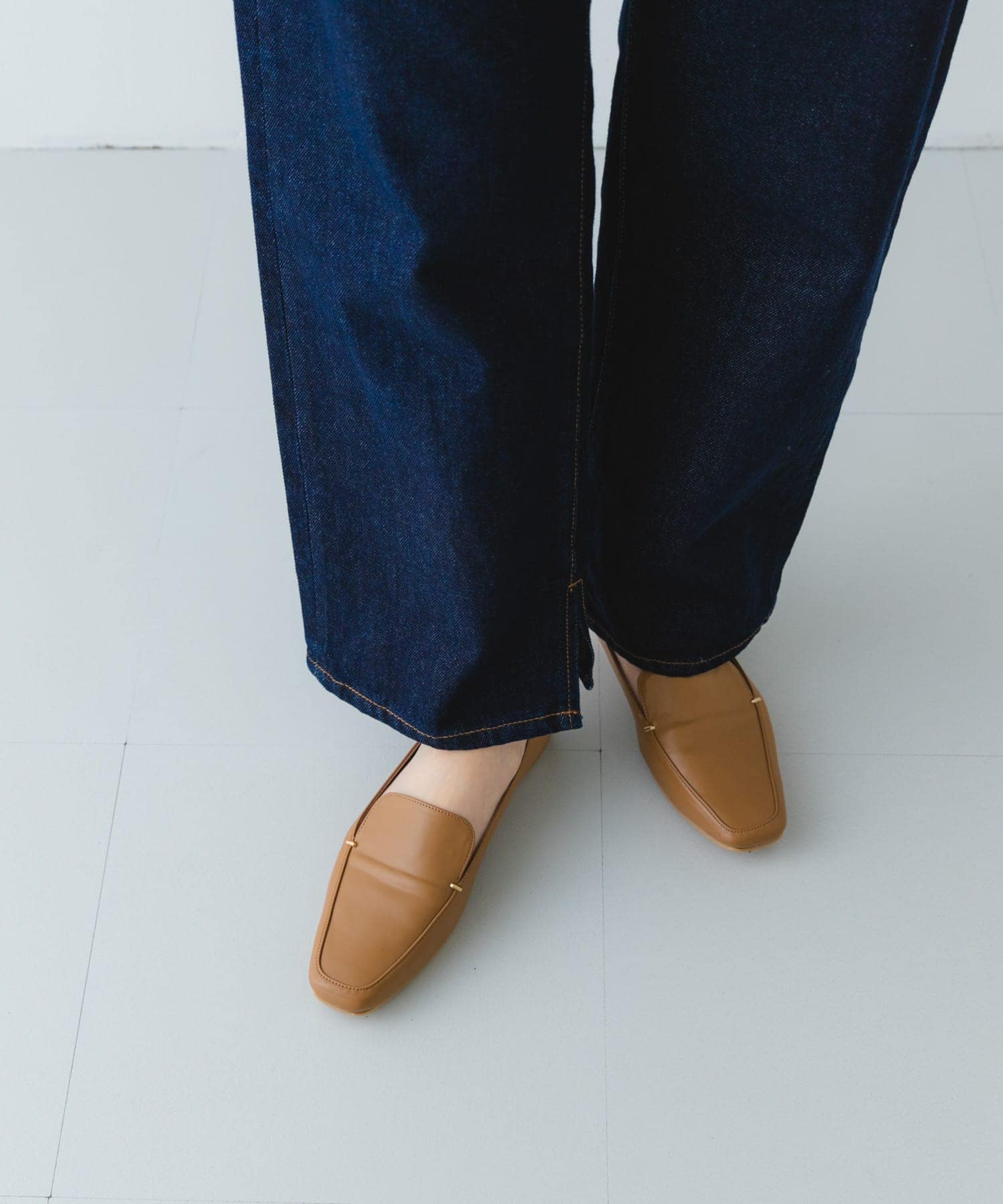 『MADE IN JAPAN』スクエアトゥプチメタルローファー MILK TEA 36