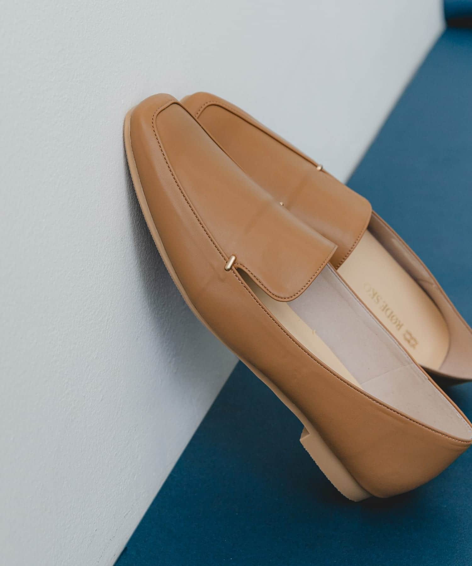 『MADE IN JAPAN』スクエアトゥプチメタルローファー MILK TEA 37