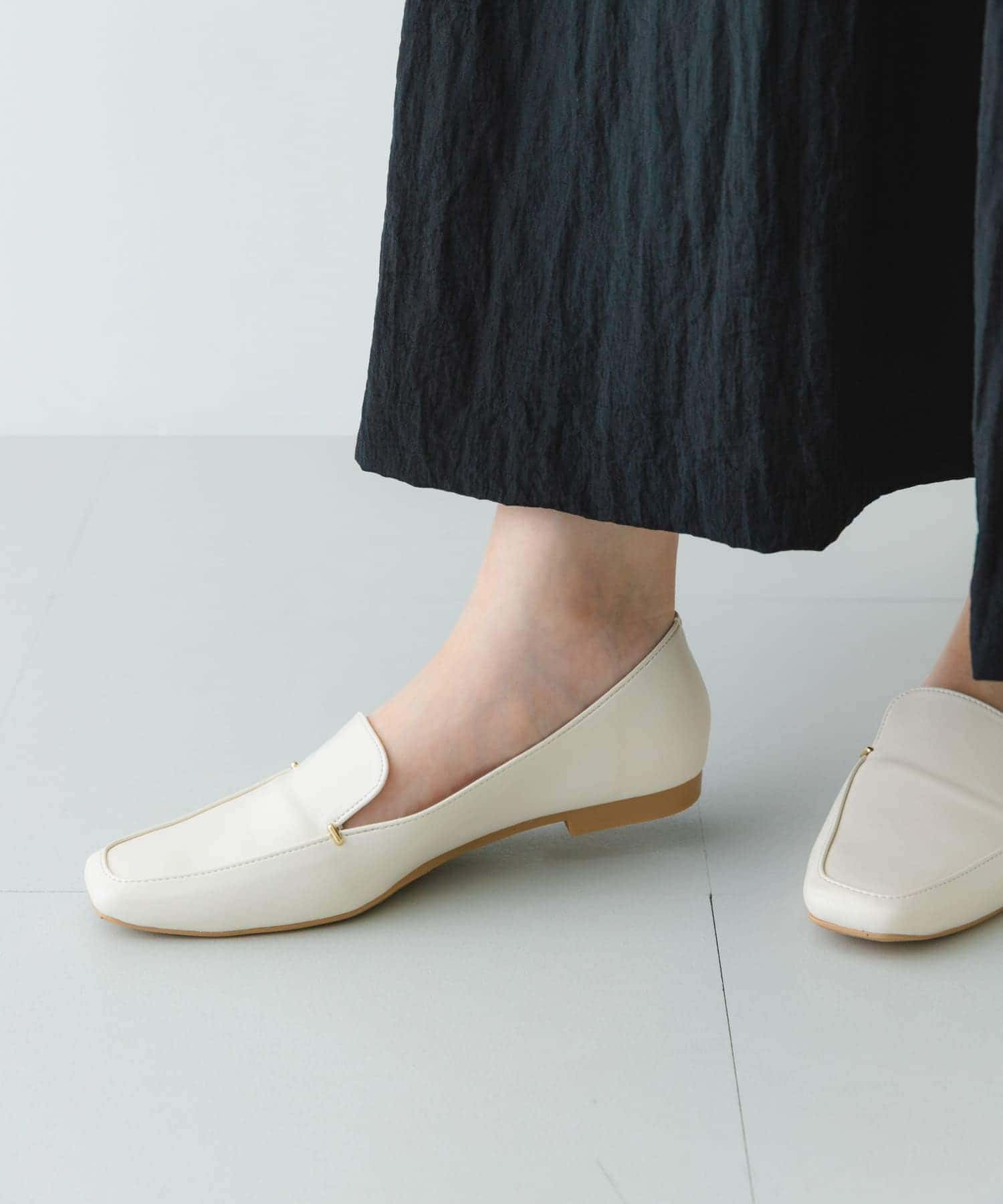 『MADE IN JAPAN』スクエアトゥプチメタルローファー OFF WHITE 36