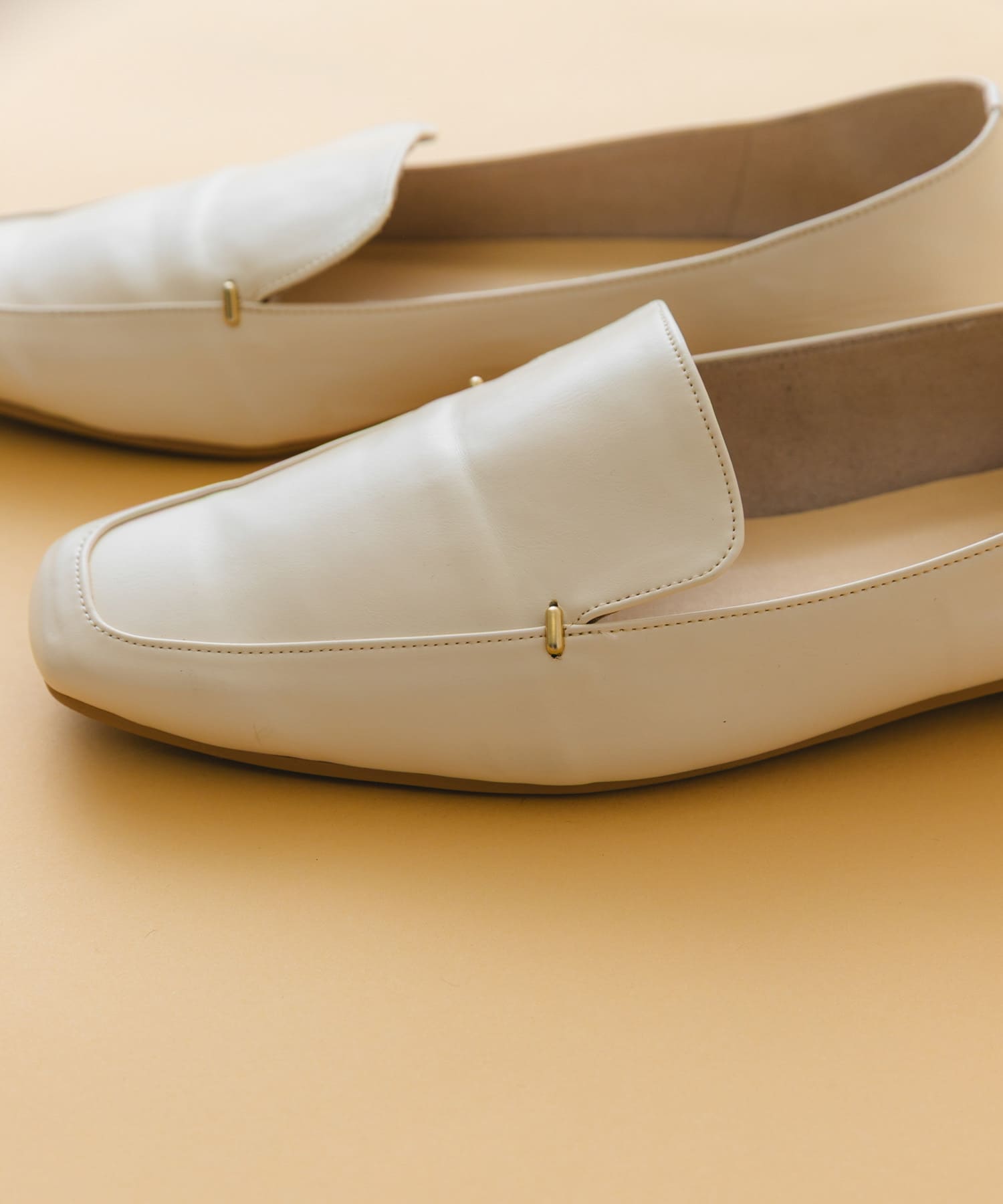 『MADE IN JAPAN』スクエアトゥプチメタルローファー OFF WHITE 37