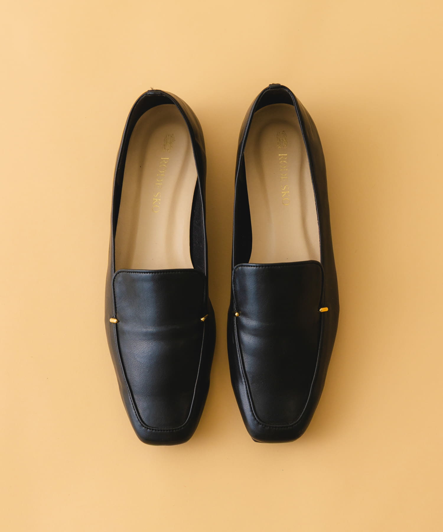 『MADE IN JAPAN』スクエアトゥプチメタルローファー