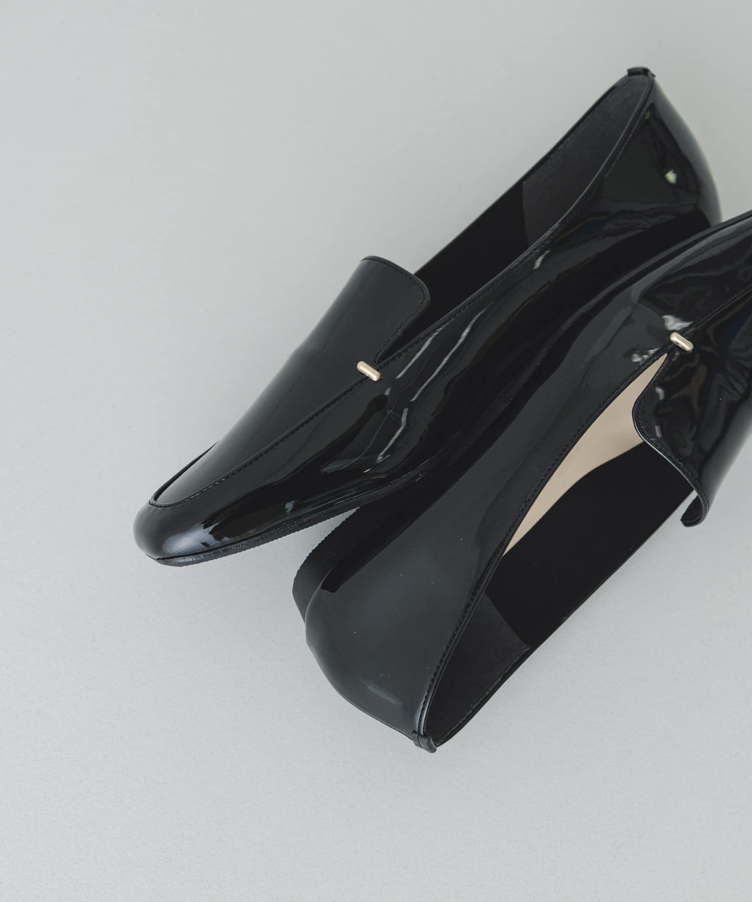 BLACK/E